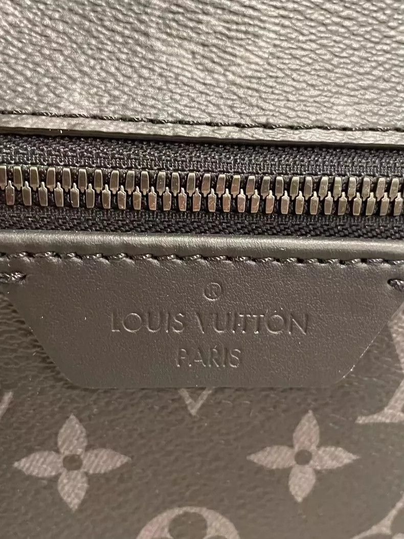 Louis Vuitton Louis Vuitton Monogram Eclipse Backpack-2506 Size ONE SIZE - 6 Thumbnail