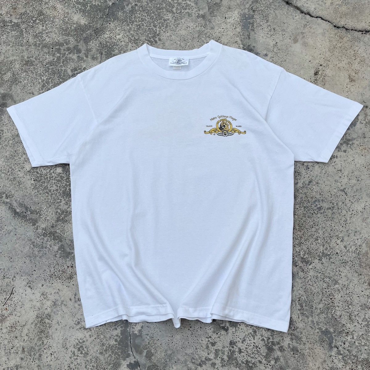 Vintage Vintage 90s Metro Goldwyn Mayer Nice Graphic Design Tee Size US XL / EU 56 / 4 - 2 Thumbnail