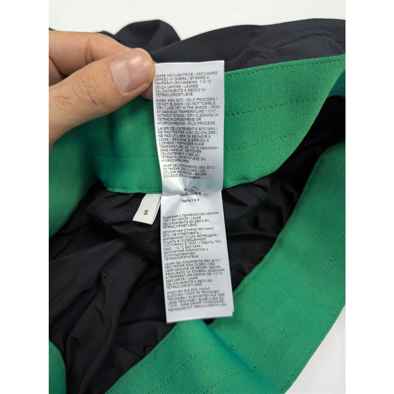 Bottega Veneta o1rshd1 Lightweight Technical Nylon Shorts in Black Size US 30 / EU 46 - 16 Thumbnail