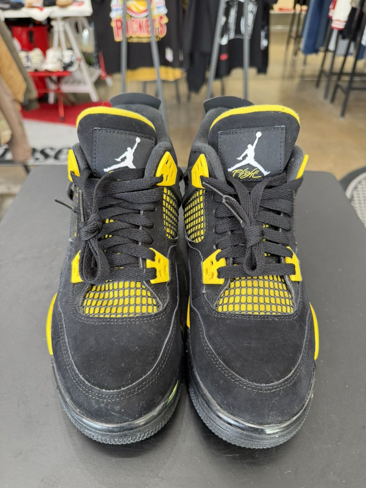 Jordan Brand Air Jordan 4 Thunder Size 6.5Y (2023) Size US 6.5 / EU 39-40 - 2 Thumbnail