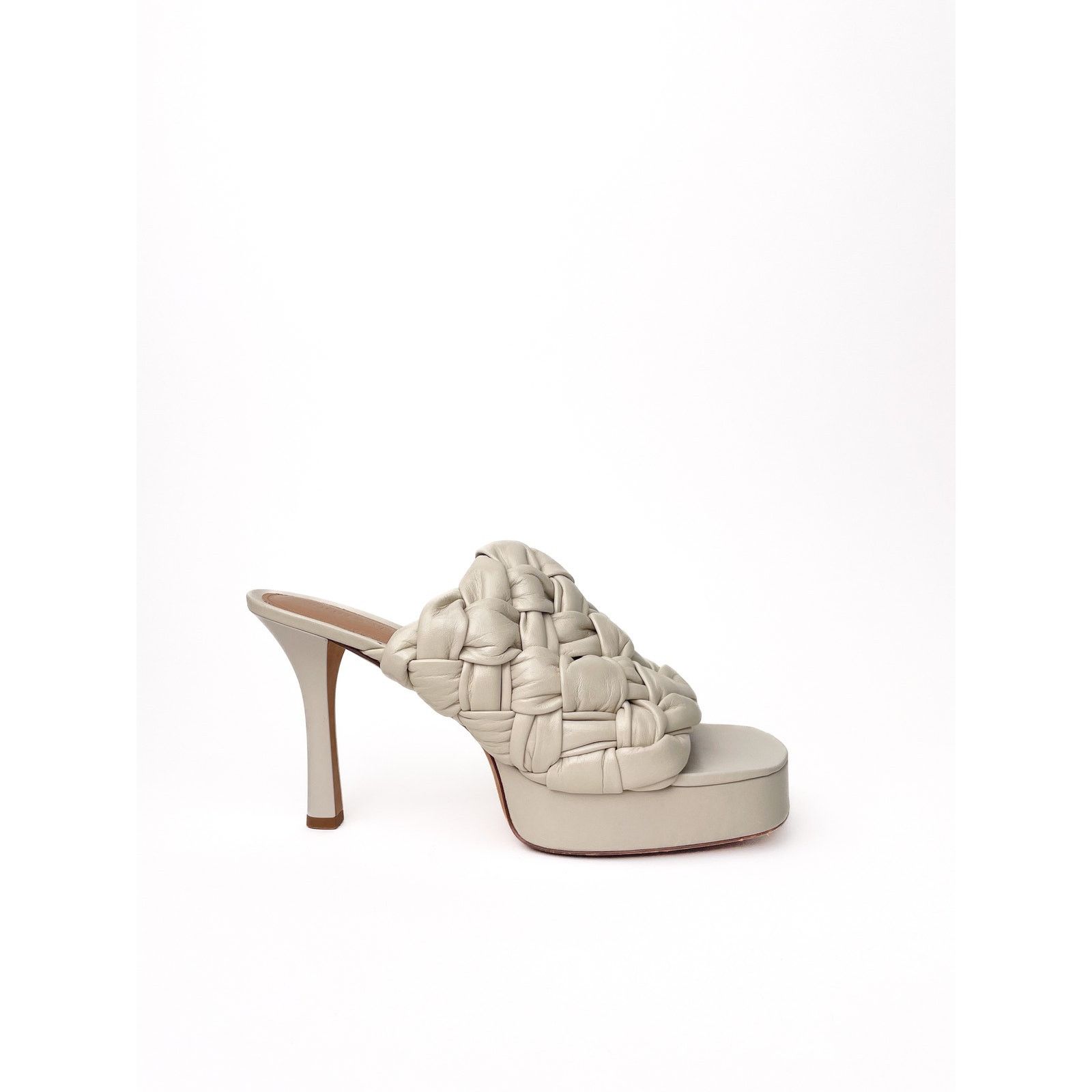 パンプス Bottega Veneta Ivory Leather Ventura Mules Bottega Veneta Ivory Leather Ventura Mules | Grailed