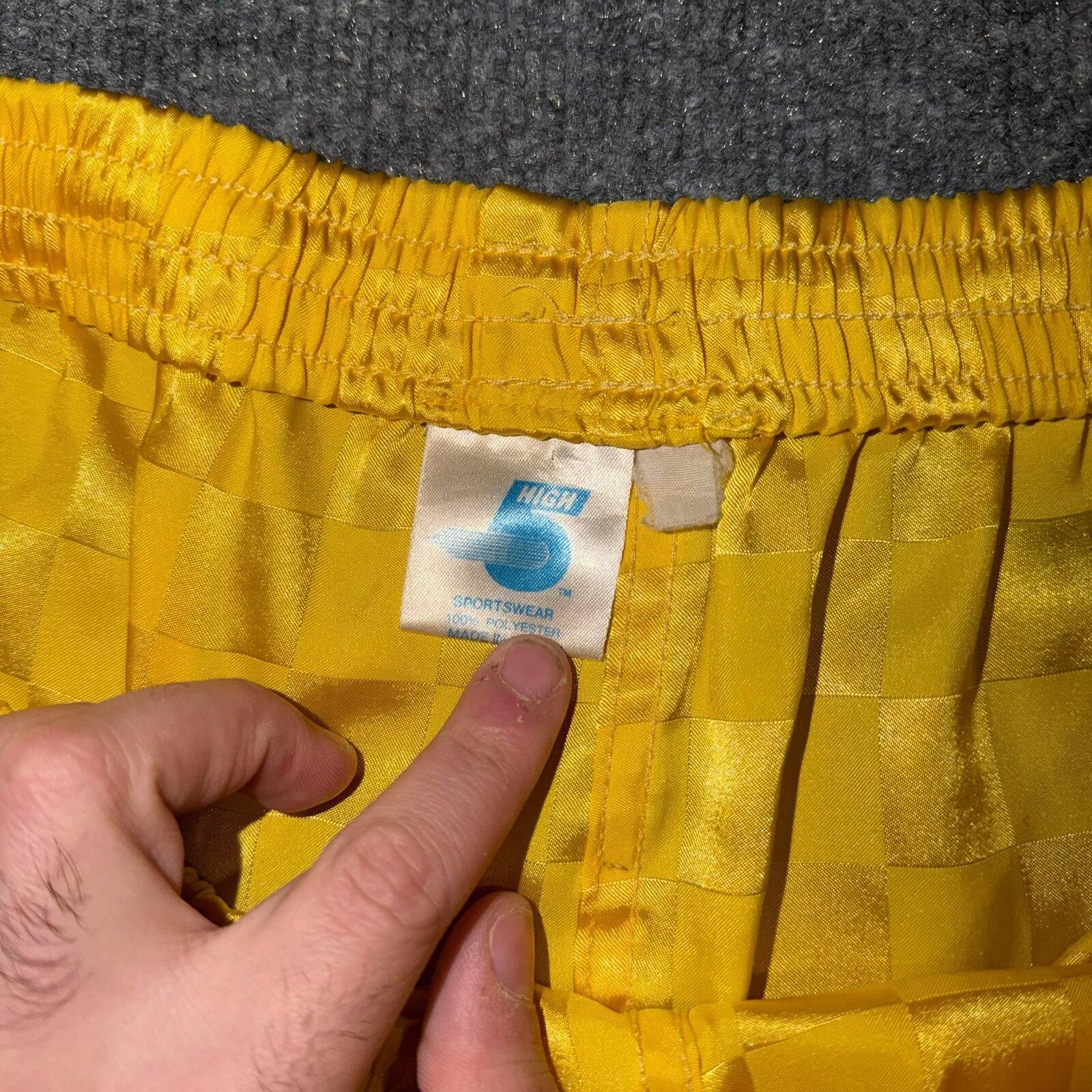 Other High 5 Yellow Dazzle Checkered Nylon Shorts Mens MD Vtg Size US 32 / EU 48 - 3 Thumbnail