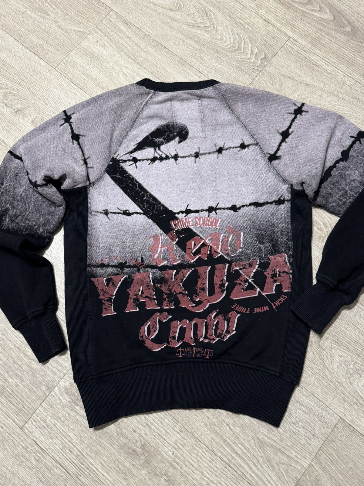 Japanese Brand 🔷Vintage Yakuza Read Crow Y2K Sweatshirt🔷 Size US S / EU 44-46 / 1 - 7 Thumbnail