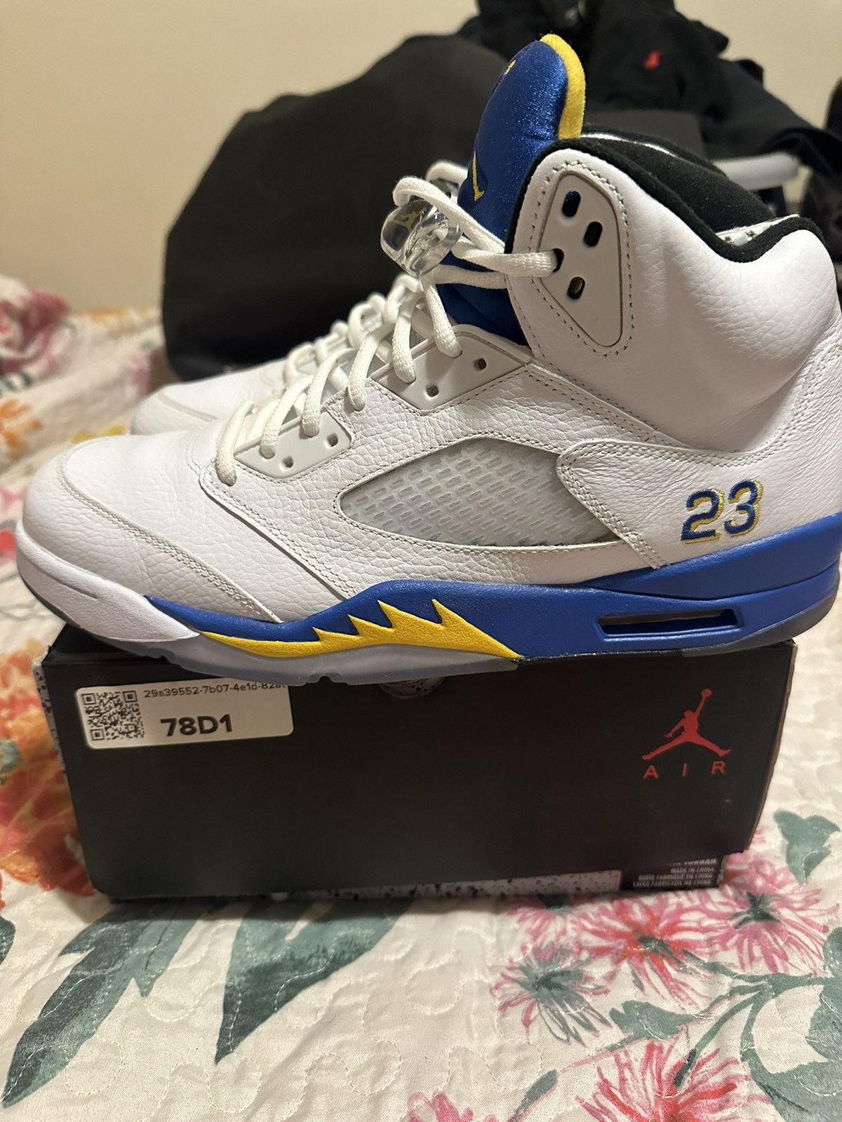 Air jordan 5 laney hot sale