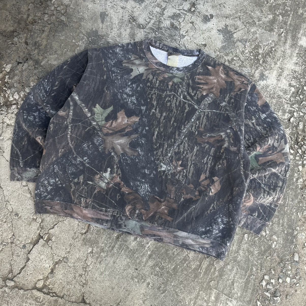 Carhartt × Vintage Crazy Vintage Carhartt Style Realtree Camo Sweatshirt Size US XXL / EU 58 / 5 - 1 Thumbnail