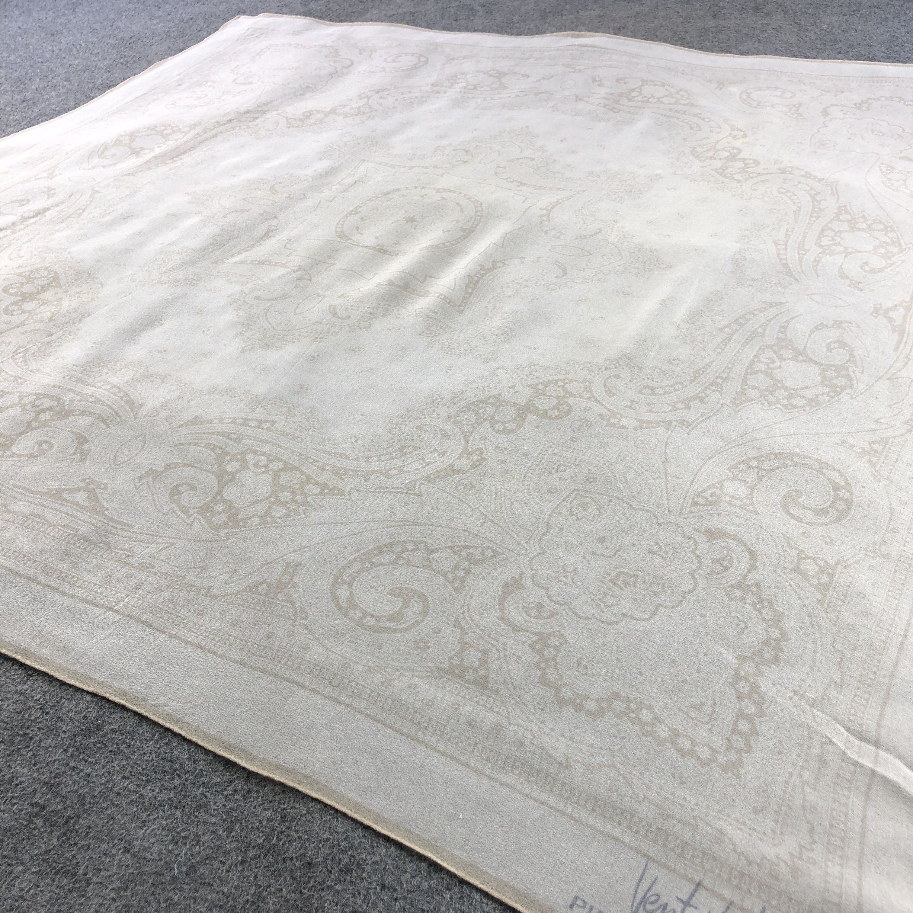 Pierre Balmain Pierre Balmain Paisley Hand Rolled Silk Scarf M1069 Size ONE SIZE - 3 Thumbnail