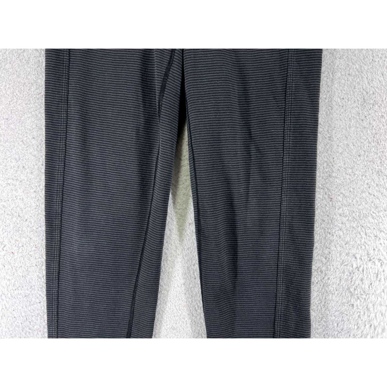 Lululemon Lululemon Pants Womens 4 Gray Striped Jogger Elastic Waist Pockets Yoga Run Cross Training Read Size 27" / US 4 / IT 40 - 3 Thumbnail