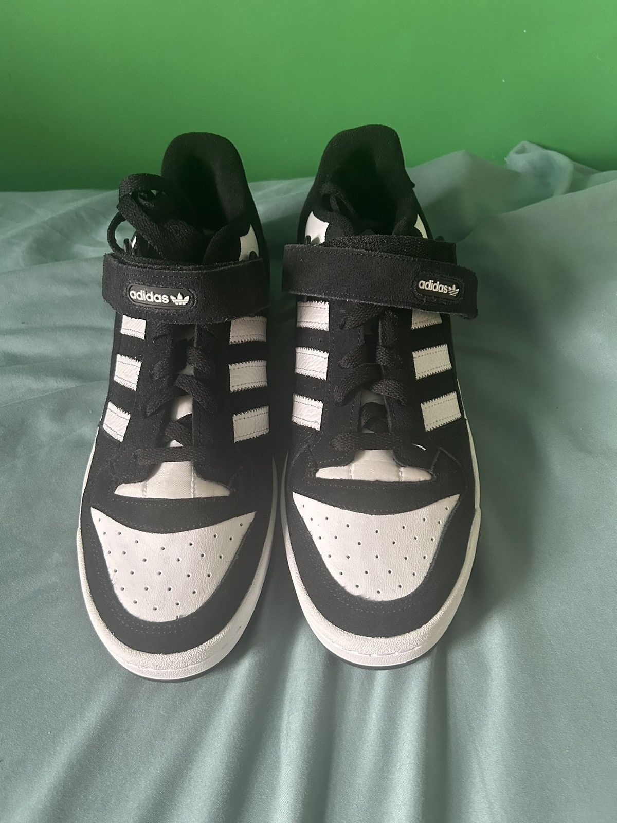 Adidas Adidas Forum Low Panda 2022 Size US 10 / EU 43 - 7 Thumbnail