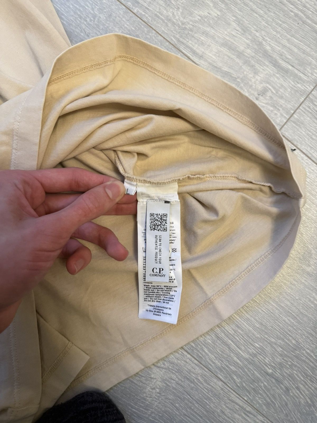 C.P. Company CP Company Graphic Streetwear Brand New Beige Mens Tee Size US XL / EU 56 / 4 - 7 Thumbnail