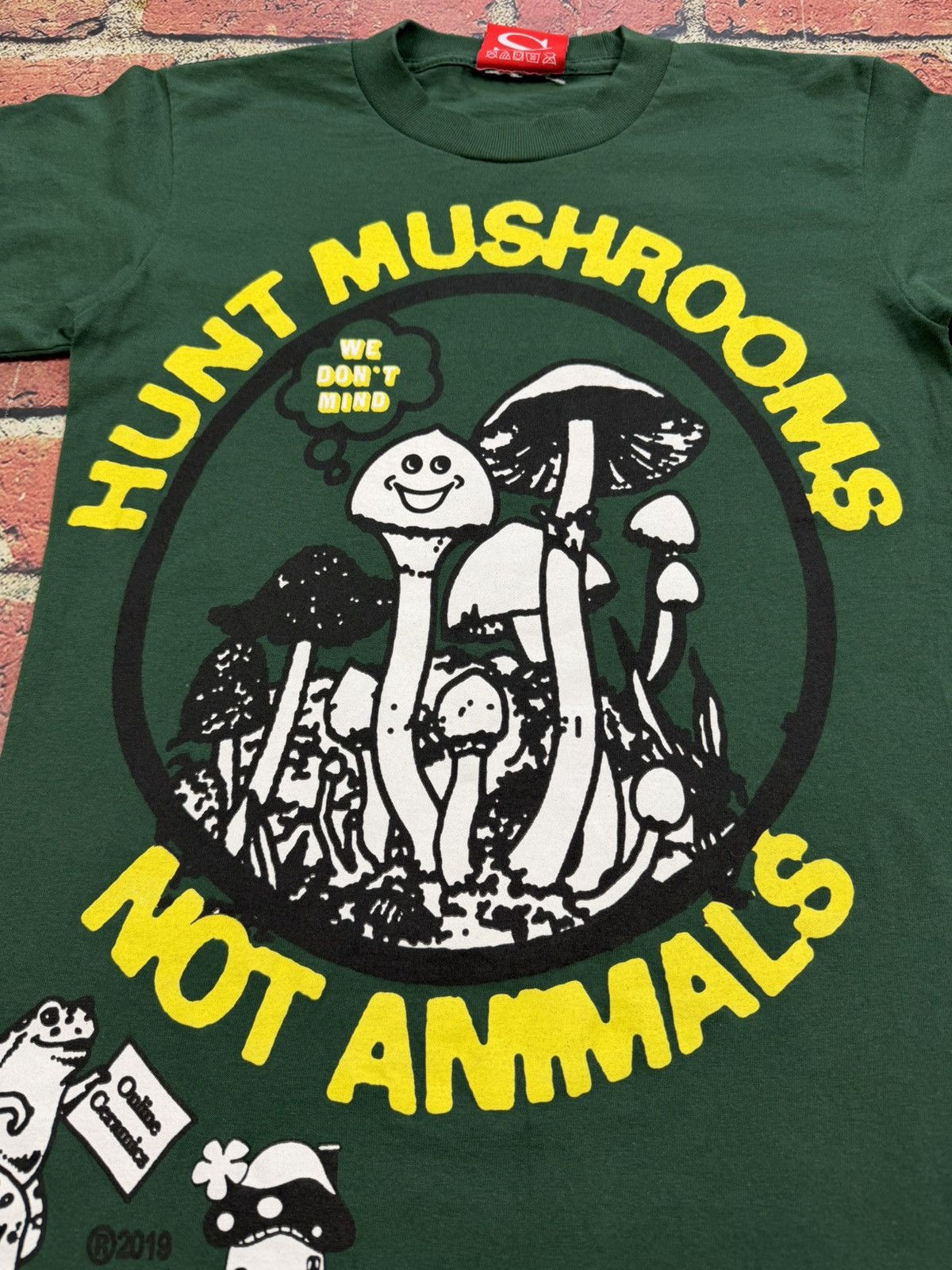 Online Ceramics Online Ceramics Hunt Mushrooms Not Animals T Shirt Size US S / EU 44-46 / 1 - 4 Thumbnail
