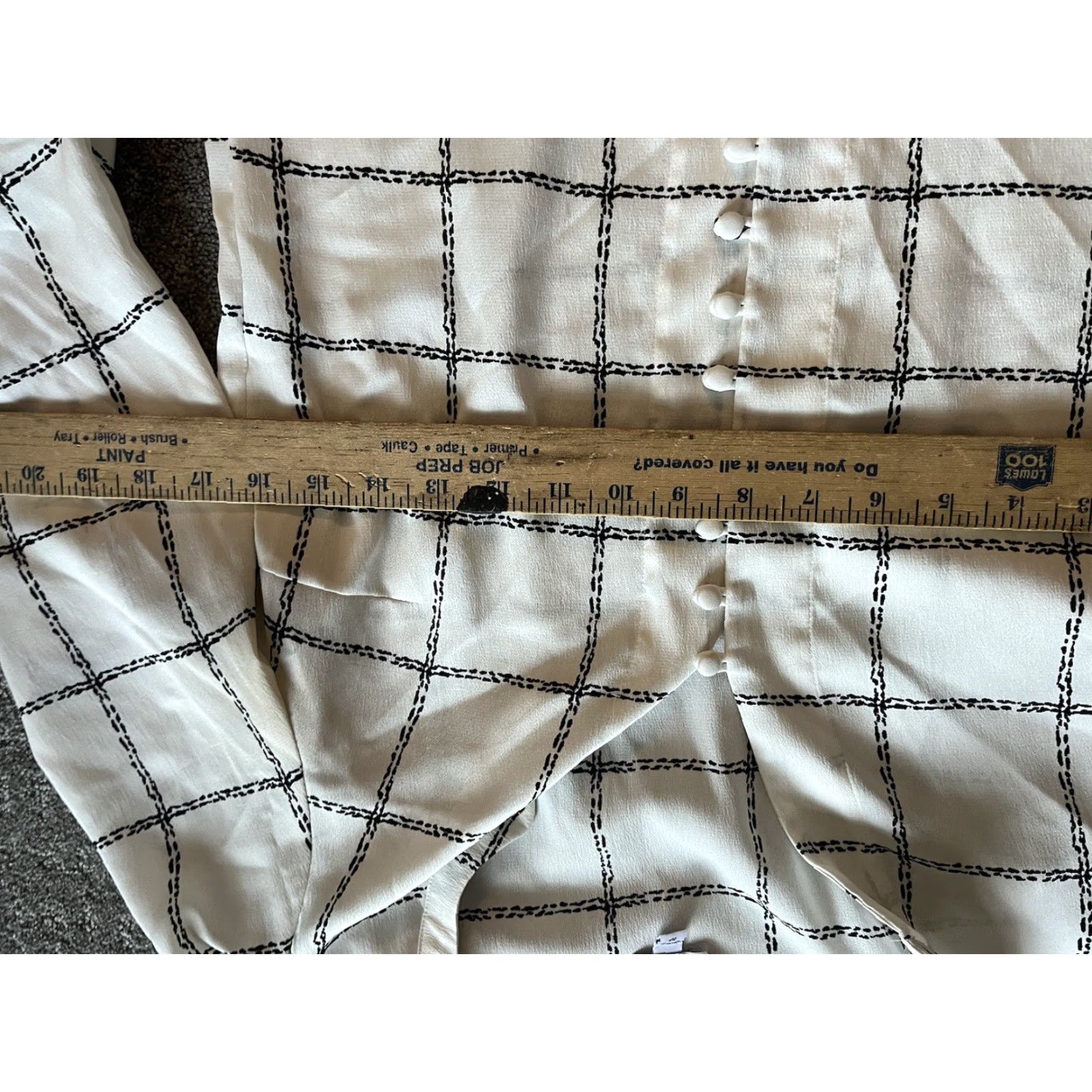Express EXPRESS Tie Front Windowpane Blouse Women's White XS Cropped Long Sleeve V-Neck Polyester Top Size XS / US 0-2 / IT 36-38 - 4 Thumbnail