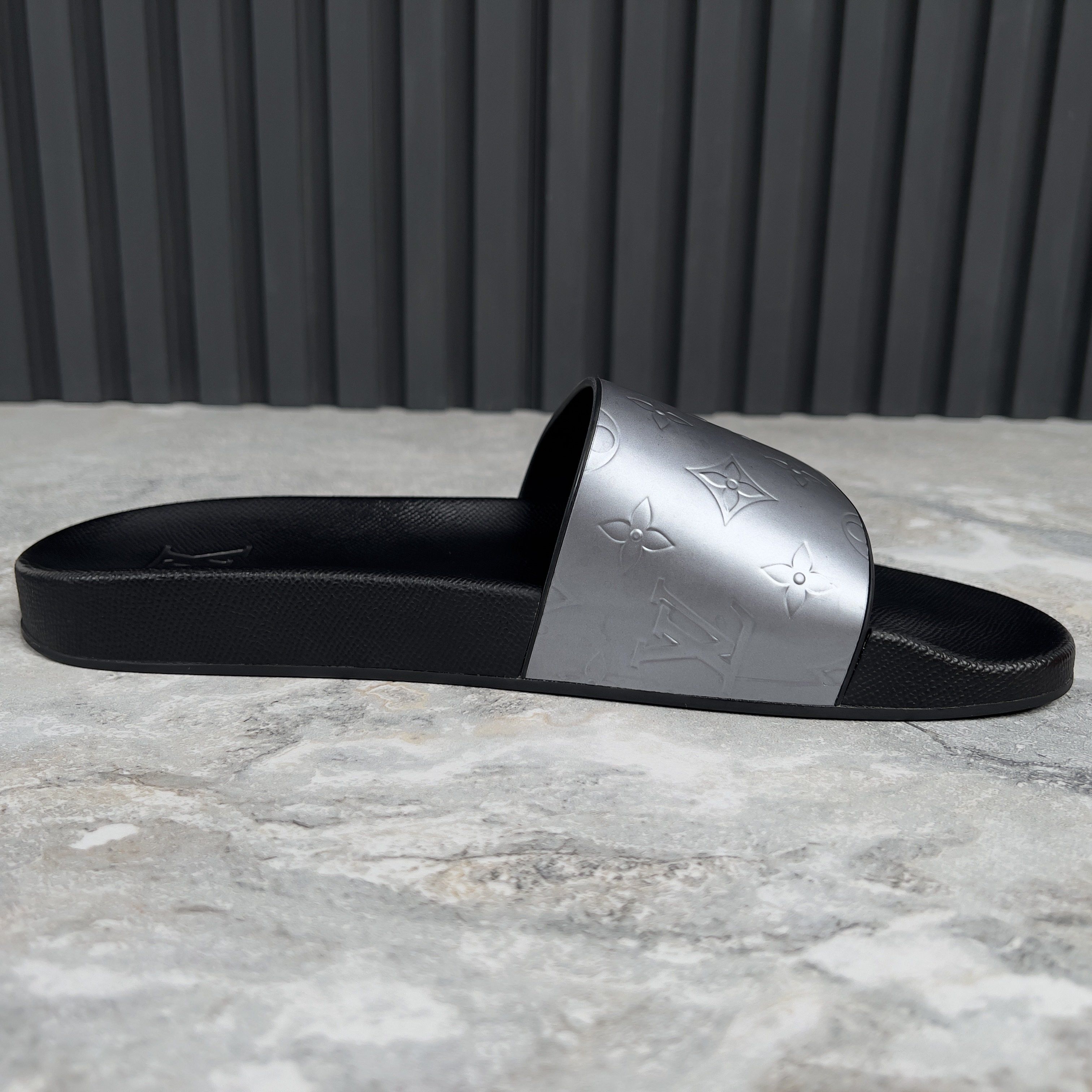 Louis Vuitton Vuitton Waterfront Mules LV Monogram Size US 9 / EU 42 - 8 Thumbnail