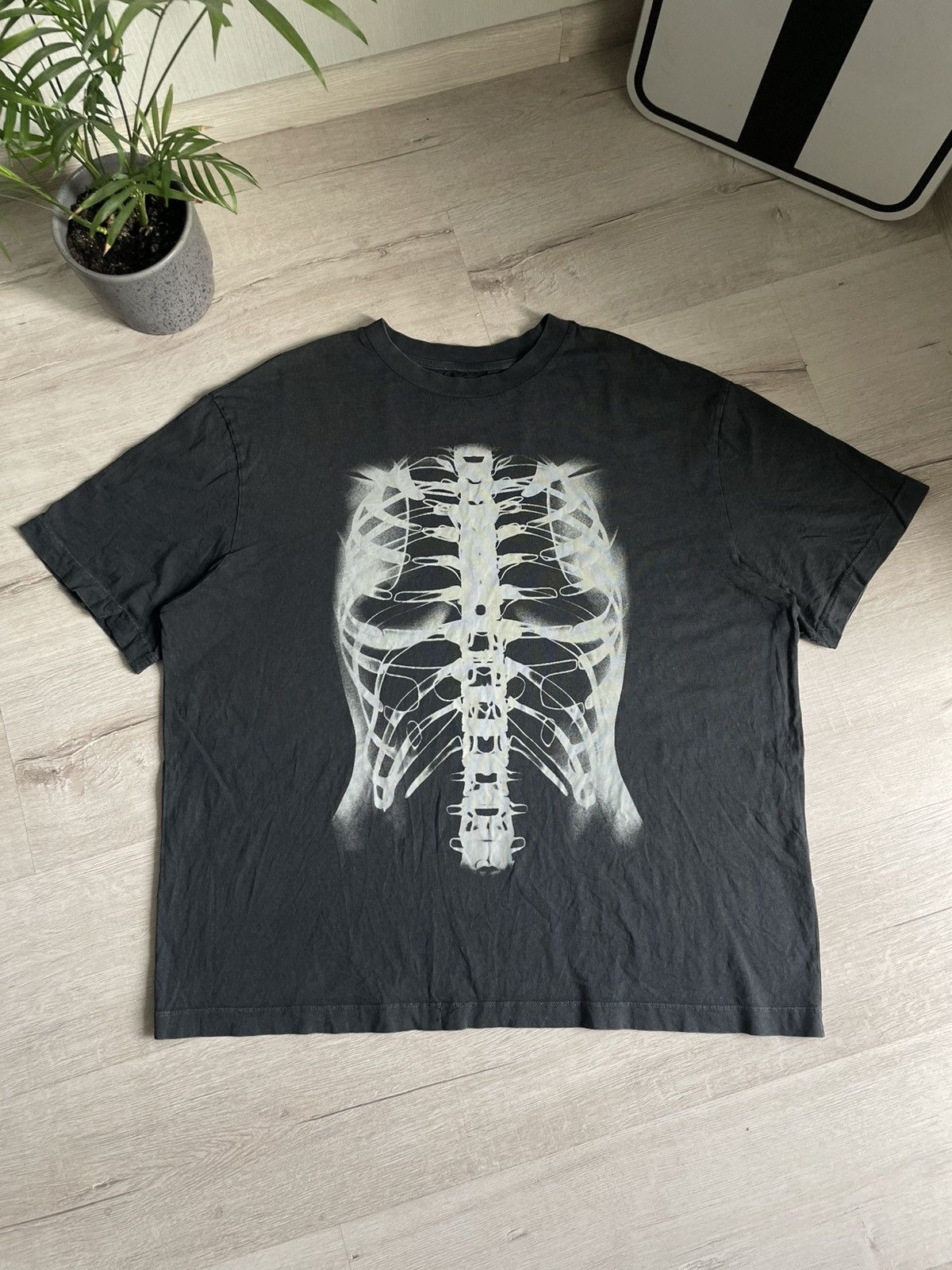 Japanese Brand Rare Faded Skeleton Boxy Fit T-shirt Playboy Carti Style Size US XL / EU 56 / 4 - 3 Thumbnail