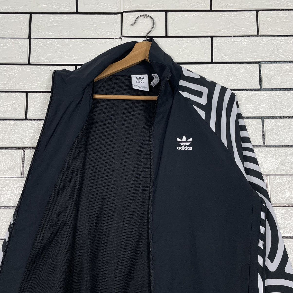 Adidas Adidas Three Stripes Zipper Jacket Size US M / EU 48-50 / 2 - 10 Thumbnail
