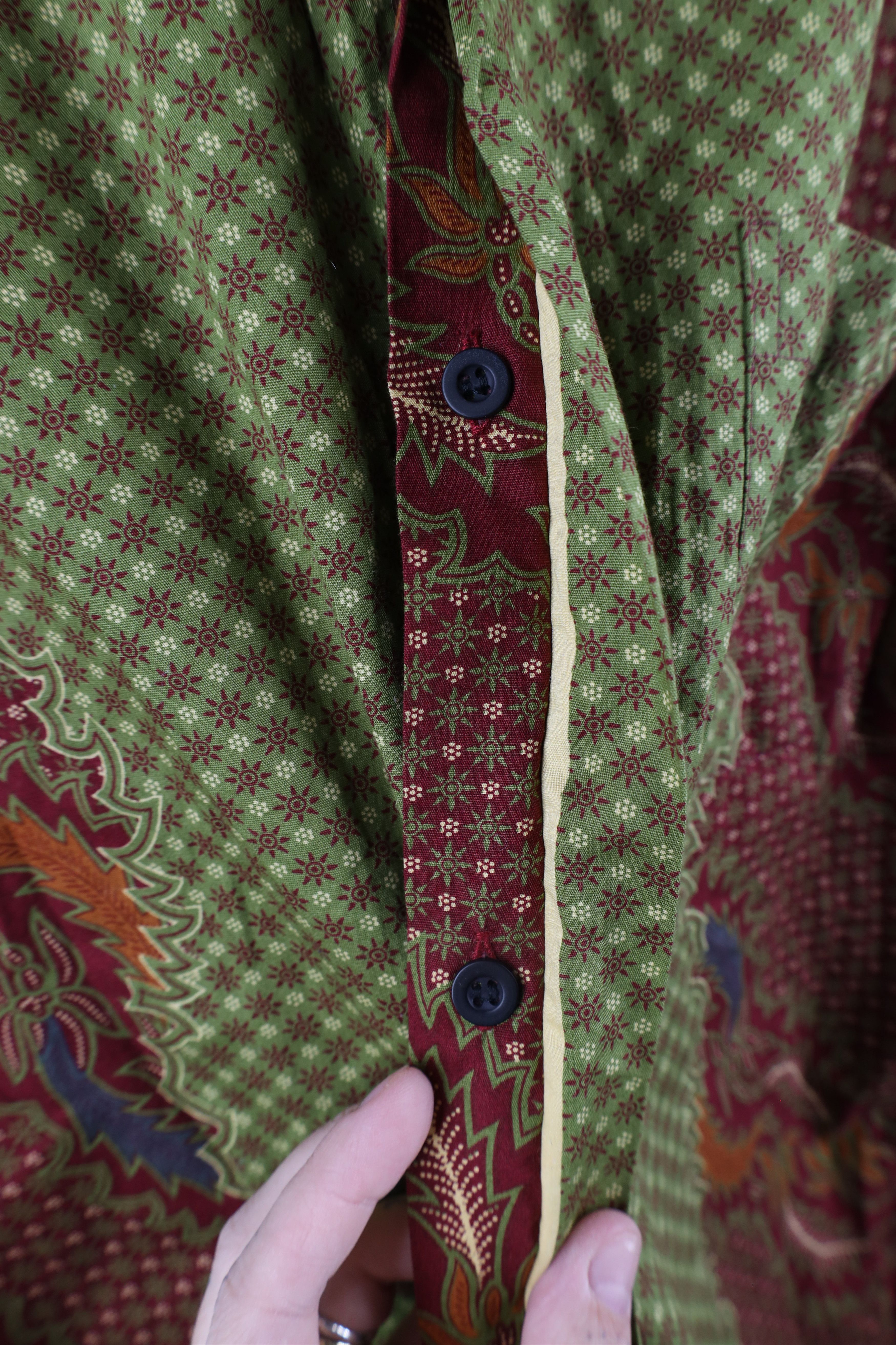 Vintage Vintage 90s Streetwear Paisley Camp Collar Button Shirt Size US XL / EU 56 / 4 - 7 Thumbnail