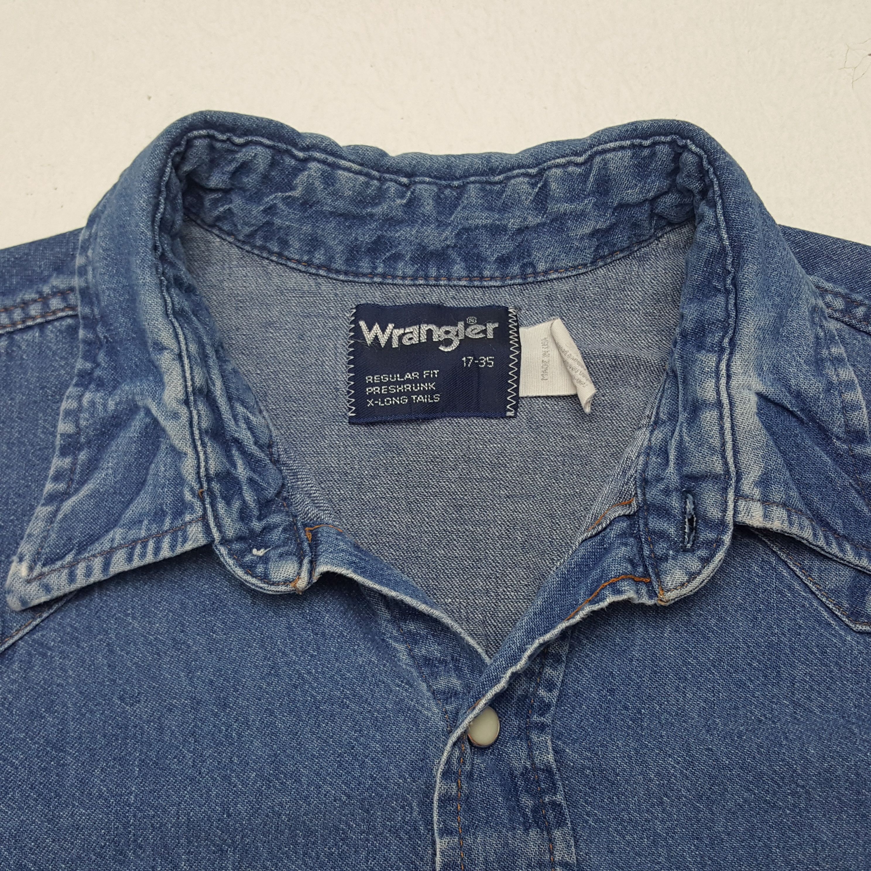 Vintage × Wrangler Vintage Wrangler American Retro Style Denim Shirt Button Up Size US XL / EU 56 / 4 - 4 Thumbnail