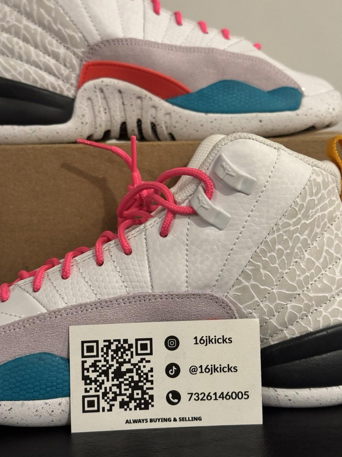 Jordan Brand Jordan Air Jordan 12 Retro GS 'White/Vapor Green' Size 4Y Size US 5 / EU 37 - 2 Thumbnail