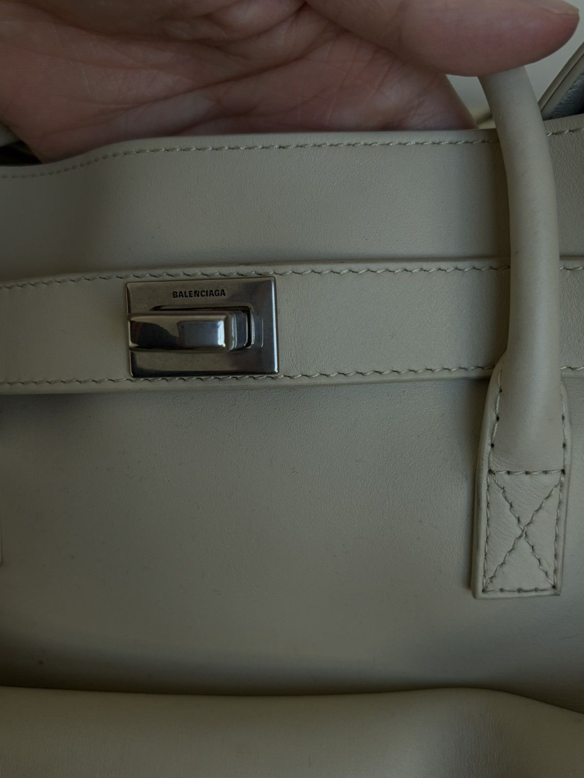 Balenciaga Balenciaga bel air M white Size ONE SIZE - 6 Thumbnail