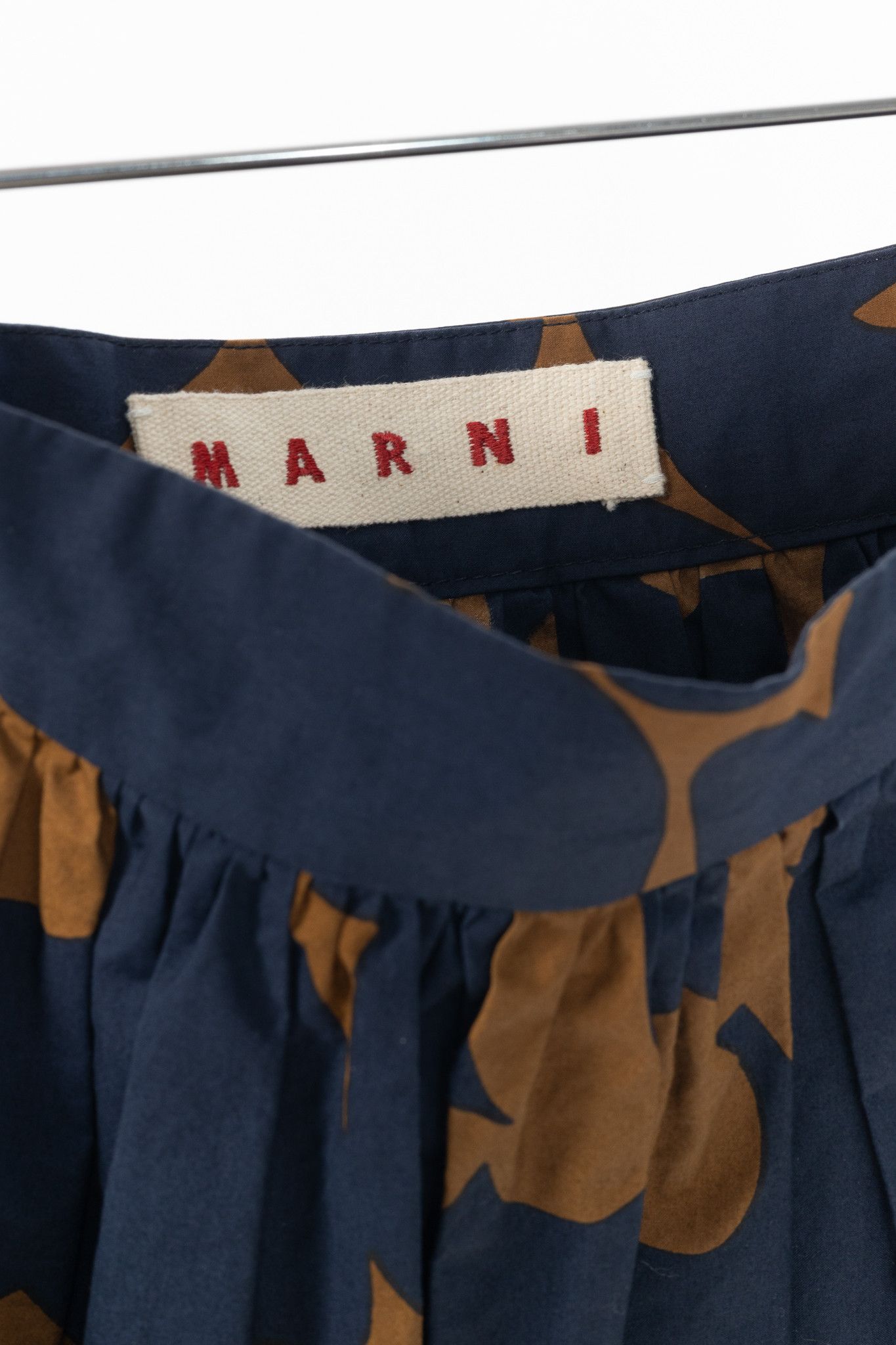 Marni Marni R/19 Belou-Print Cotton Poplin Gathered Midi Skirt Size 28" / US 6 / IT 42 - 4 Thumbnail