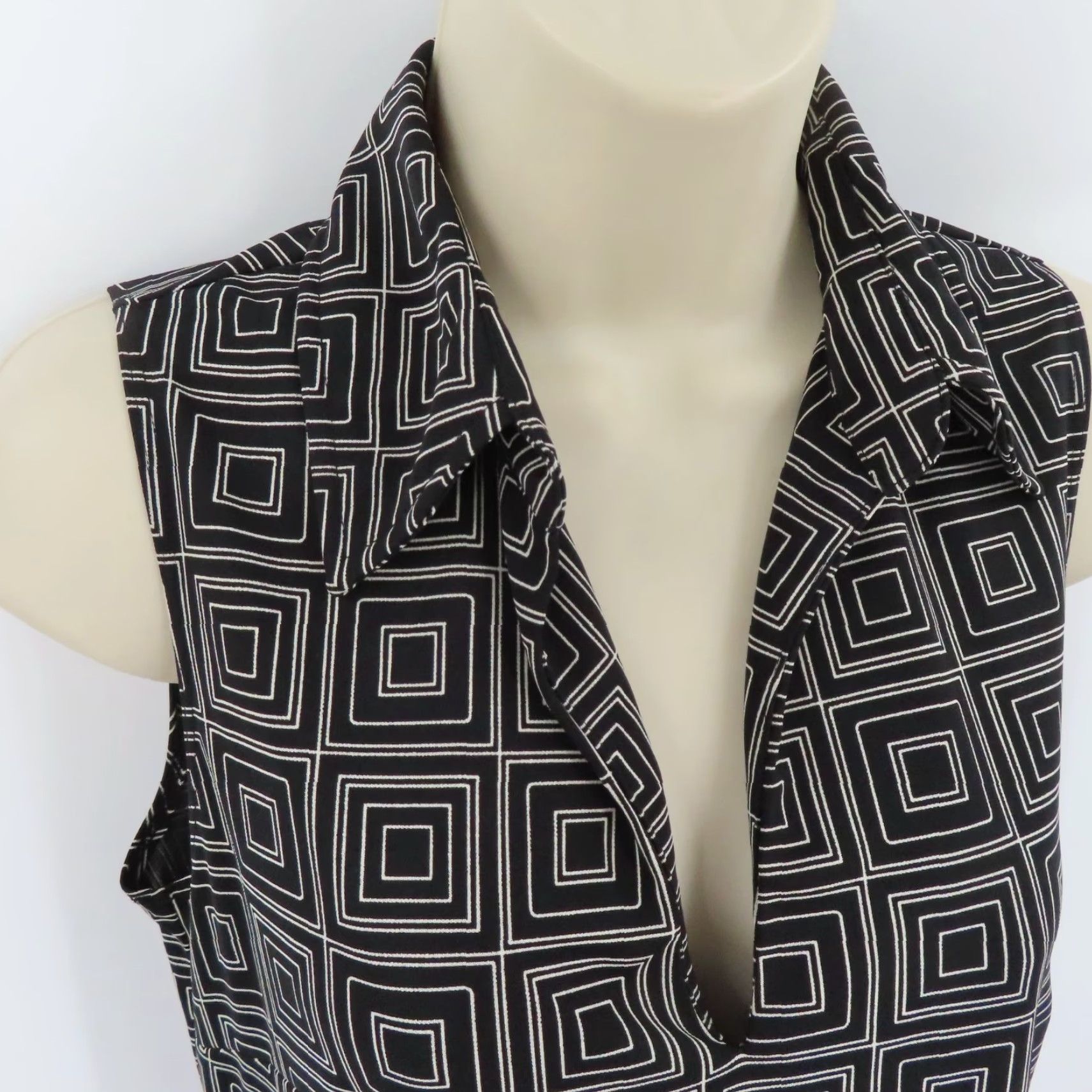 Express VINTAGE Express Dress Women 9/10 Black White Geometric Geo Square Sleeveless Collared Size L / US 10 / IT 46 - 3 Thumbnail