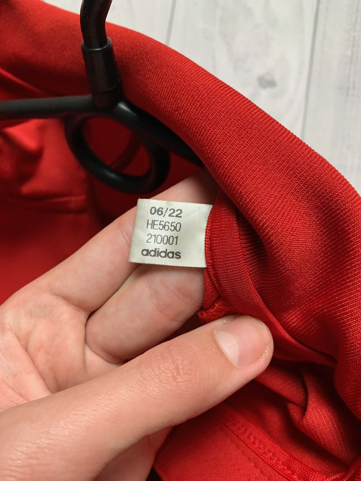 Adidas Adidas Wales soccer training jacket logo red size L Size US L / EU 52-54 / 3 - 5 Thumbnail