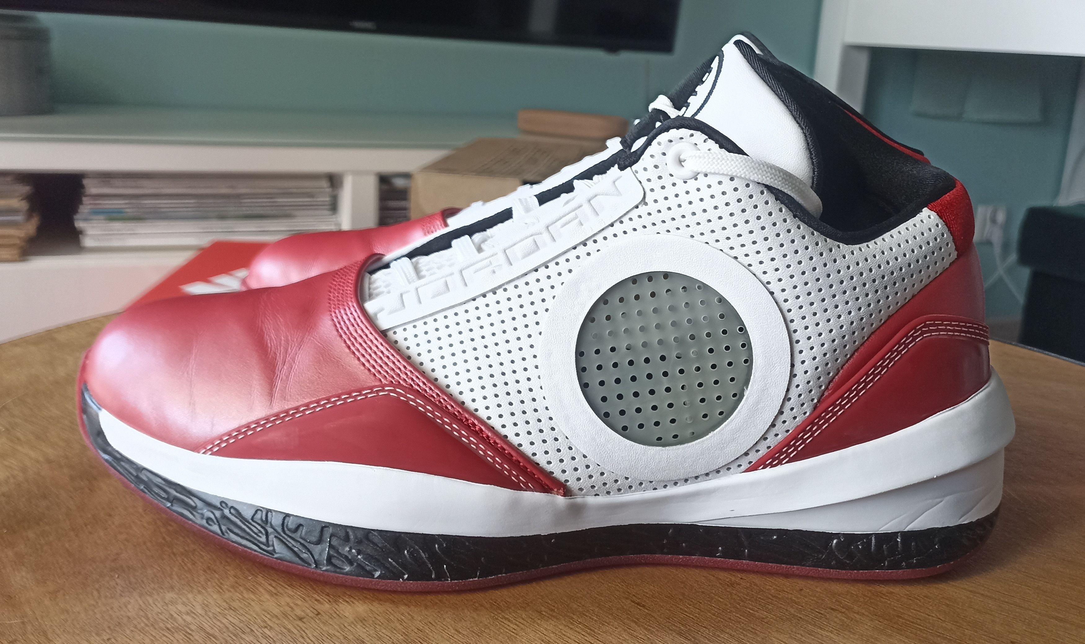 Jordan Brand Jordan 2010 Welcome Home Size US 9 / EU 42 - 7 Thumbnail