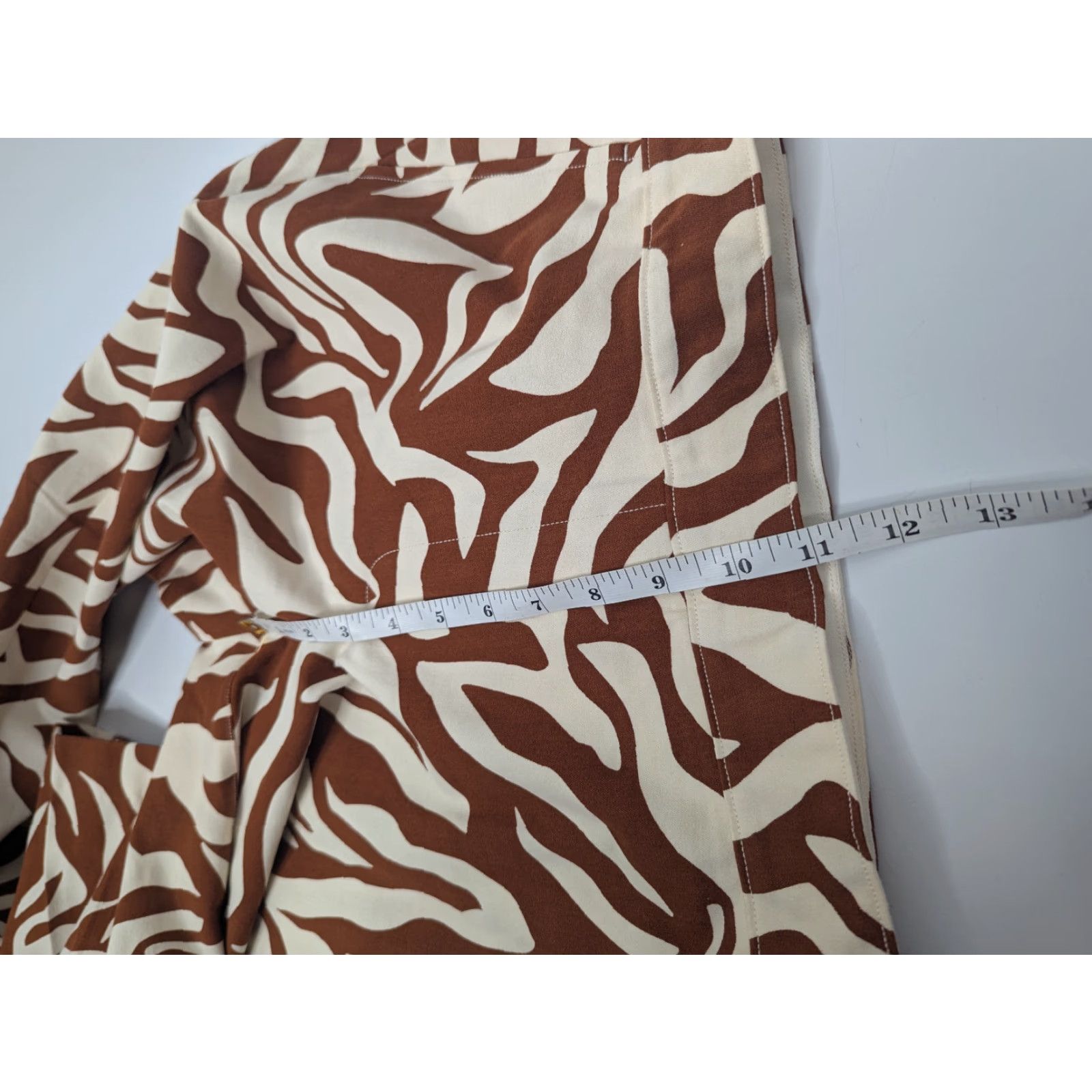 Spanx Spanx On the Go Zebra Stripe Printed Polished Ankle Slim Straight Pants Size M Size 32" / US 10 / IT 46 - 7 Thumbnail