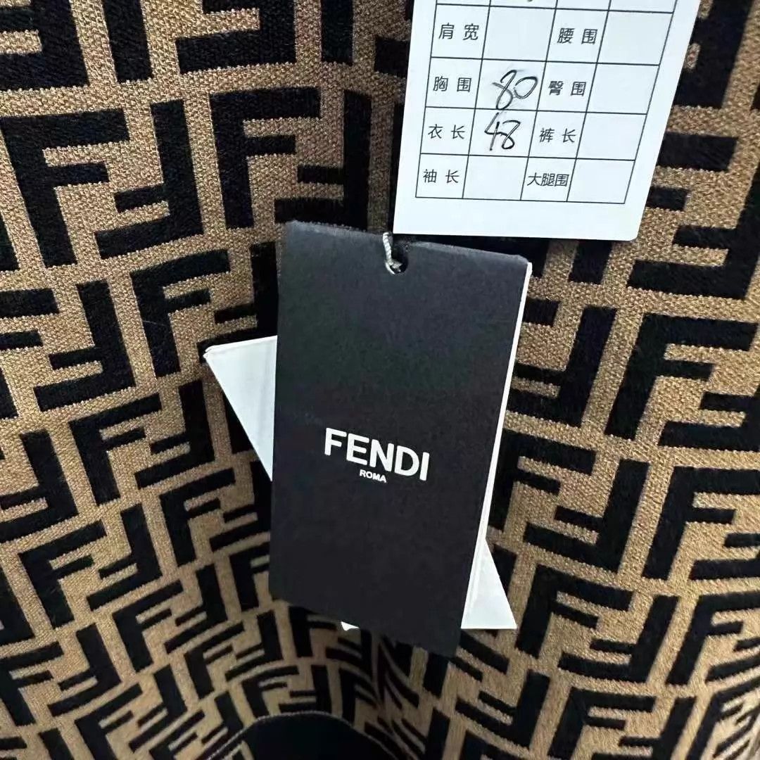 Fendi Fendi FF Allover Knit Short Sleeve Women's 36 New With Tags Size XS / US 0-2 / IT 36-38 - 3 Thumbnail