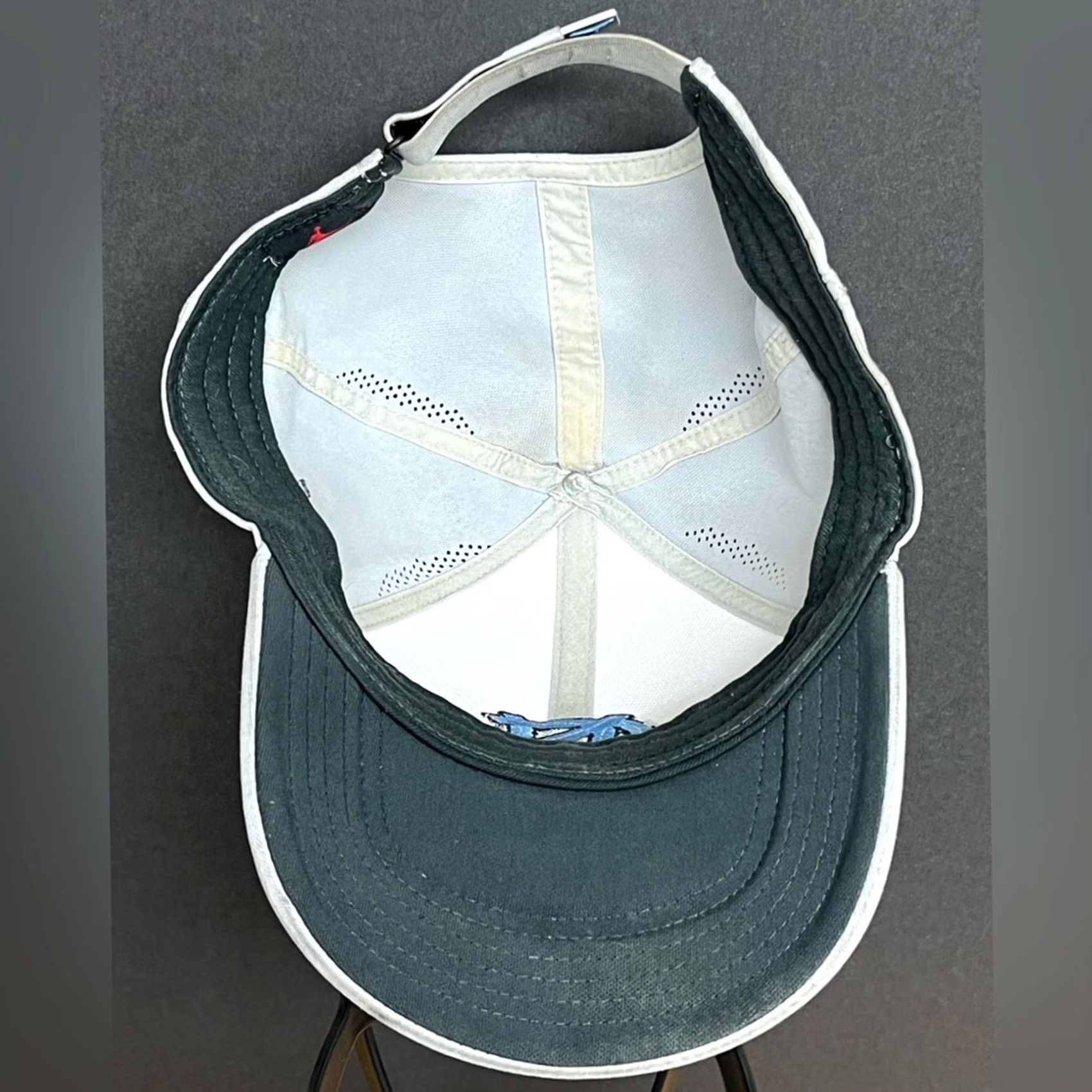 Jordan Brand Tarheels Hat Cap Mens Strapback UNC Air Jordan Jumpman Baseball Cap Gray One Size Mens Size ONE SIZE - 4 Thumbnail