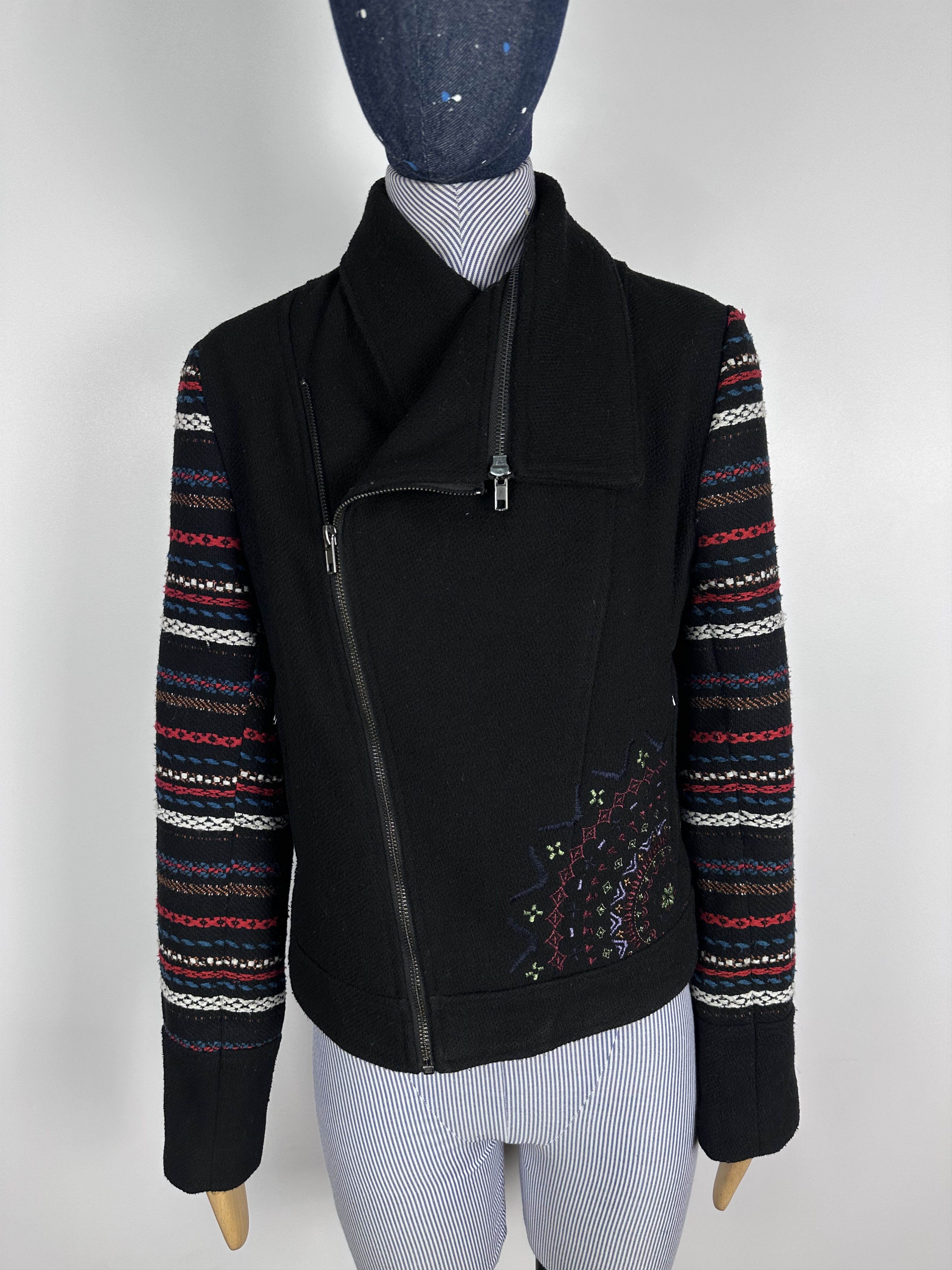 Desigual Desigual Coat Women’s Black Short Line Geometric Zip Size 36 Size XS / US 0-2 / IT 36-38 - 2 Thumbnail