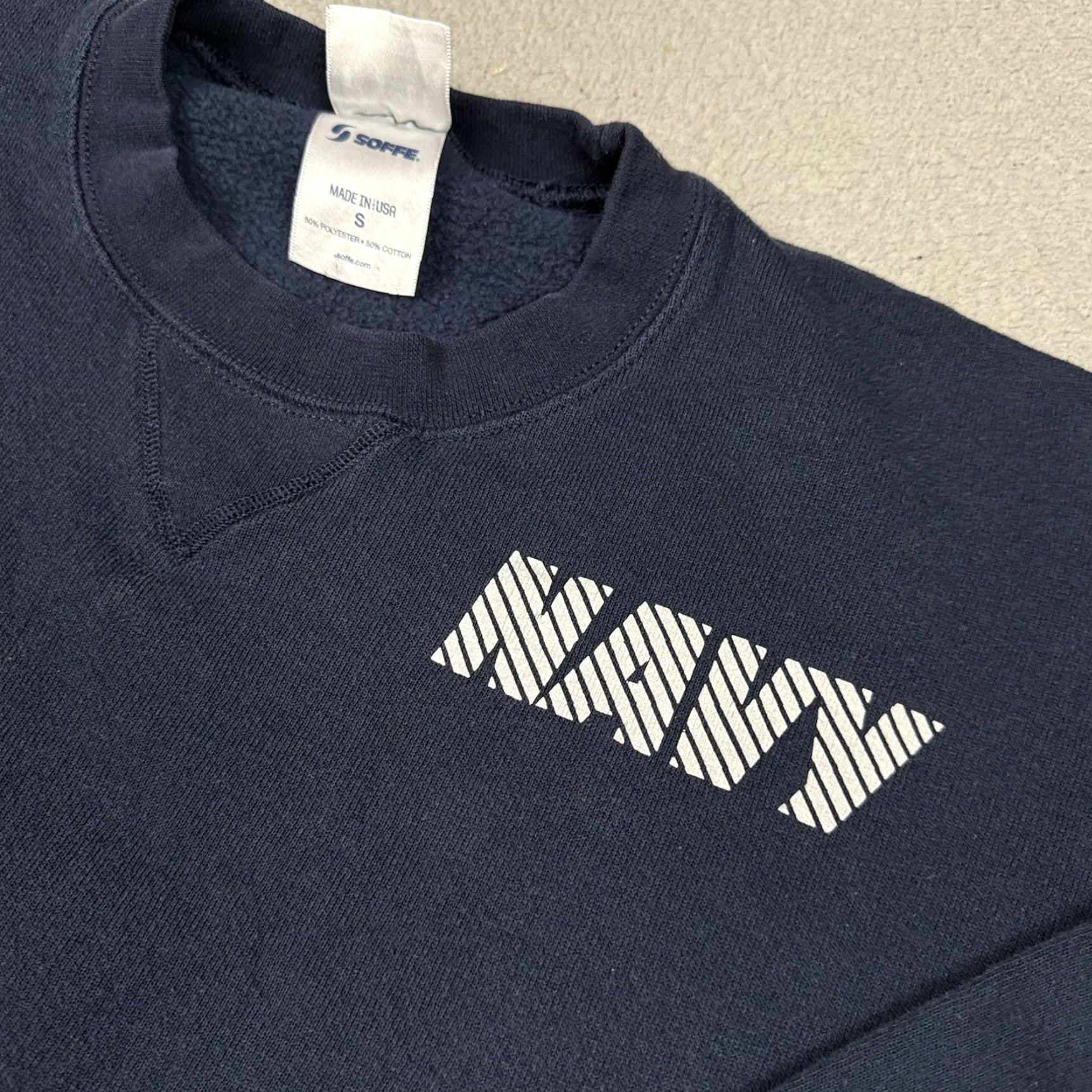 Soffe VINTAGE Soffe Navy Sweatshirt Mens Small Blue Military Issued Pullover Crew Neck Graphic Print 90s USA America Patriotic USA Navy | Sweatshirt | Mens Size US S / EU 44-46 / 1 - 5 Thumbnail