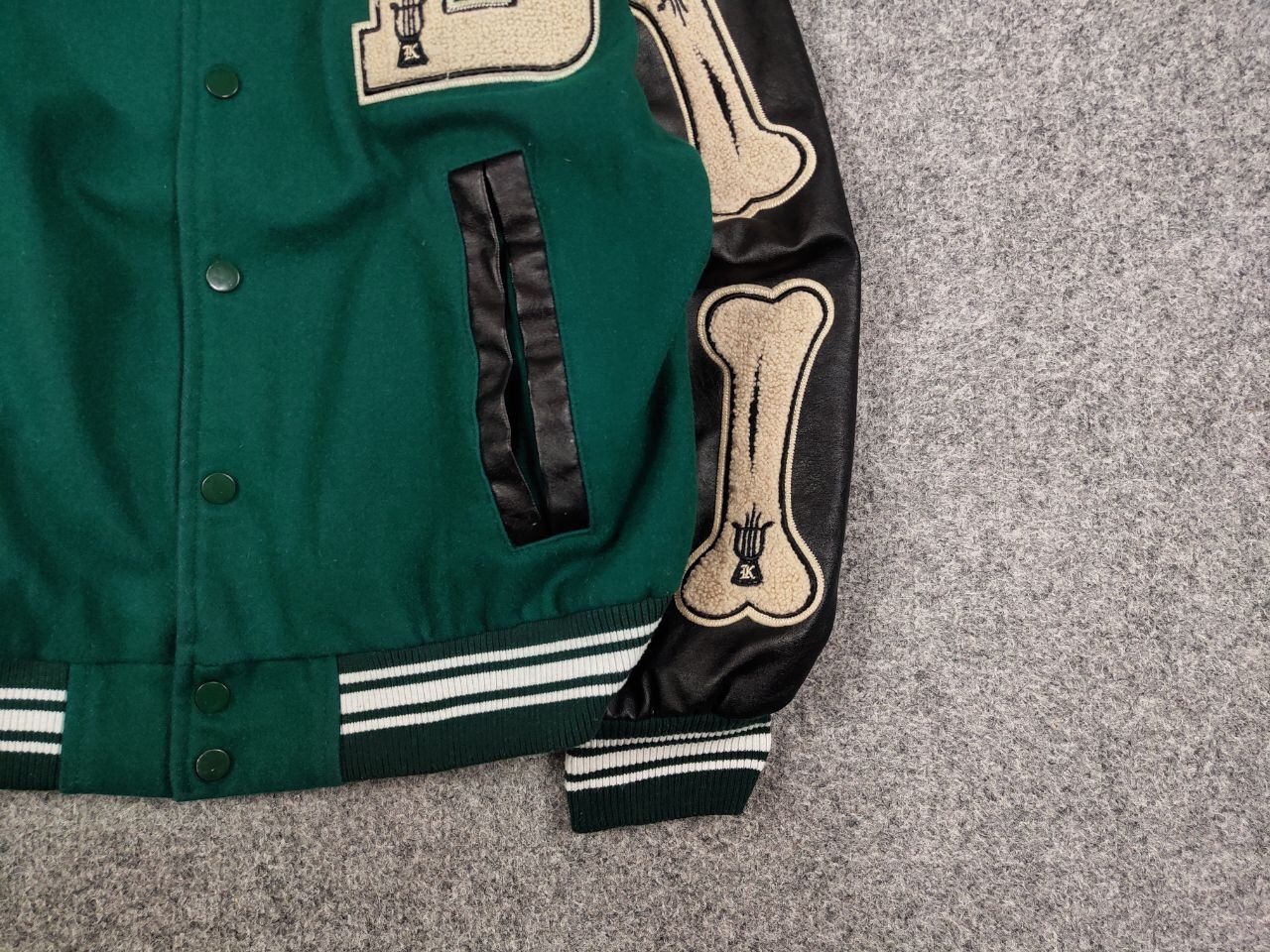 Japanese Brand Vintage Bones Japan Skeleton Letterman Varsity Bomber Jacket Size US S / EU 44-46 / 1 - 10 Thumbnail