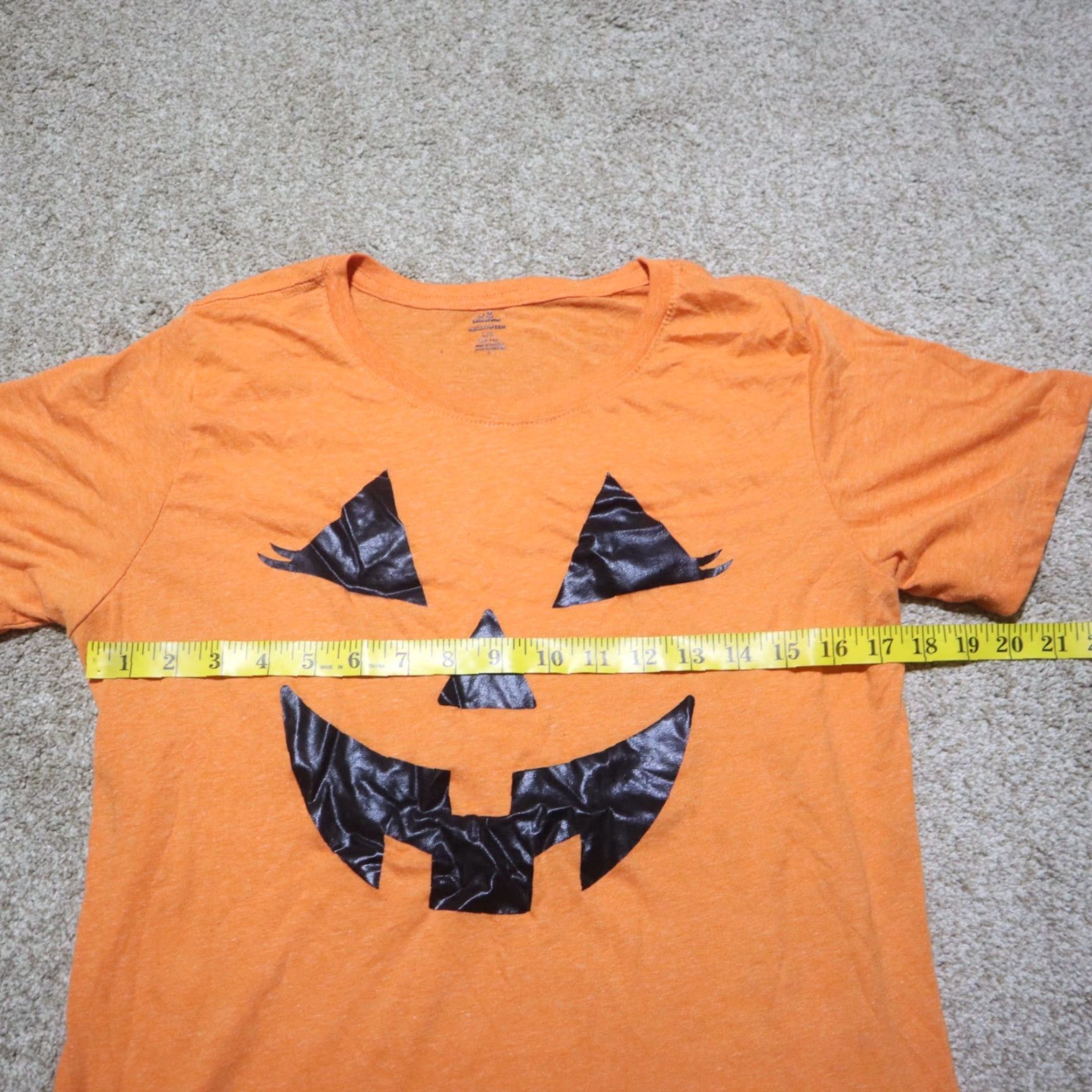 Vintage Halloween Shirt Adult Women's Size L Large Orange Pumpkin Jack-O-Lantern Tee T-Shirt Size L / US 10 / IT 46 - 4 Thumbnail