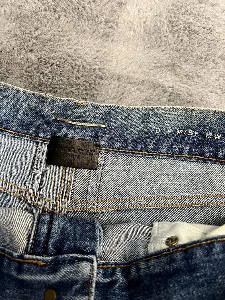Saint Laurent Paris Saint Laurent Washed Blue Distressed Jeans. Size US 31 - 3 Thumbnail