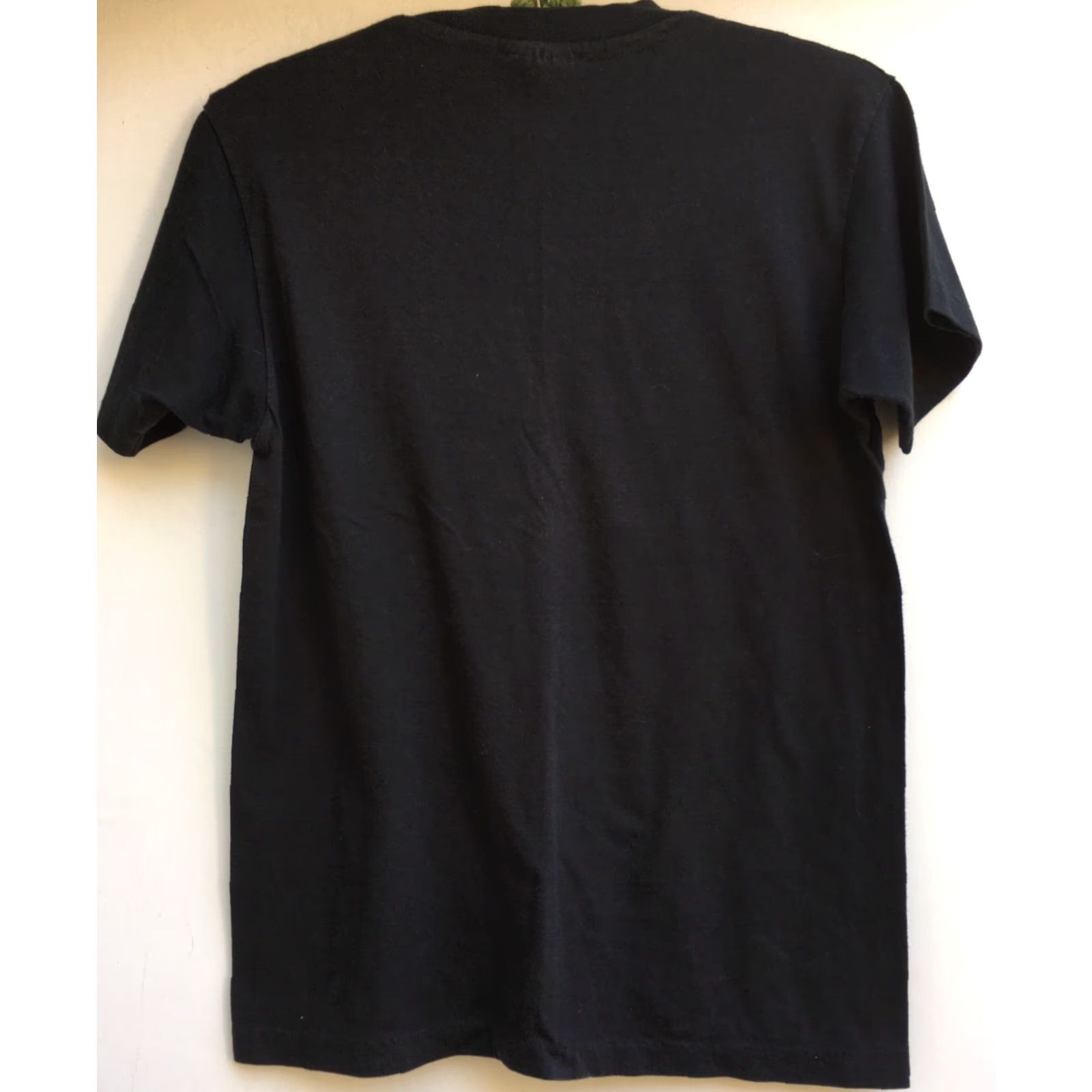 Hanes Vintage Hanes T Shirt Michigan Made In USA Radio Station Tee Size M Black Yellow Printing WMQT Q107 fm Mens Graphic Tee 70s 80s Kw/Radio Size US M / EU 48-50 / 2 - 6 Thumbnail