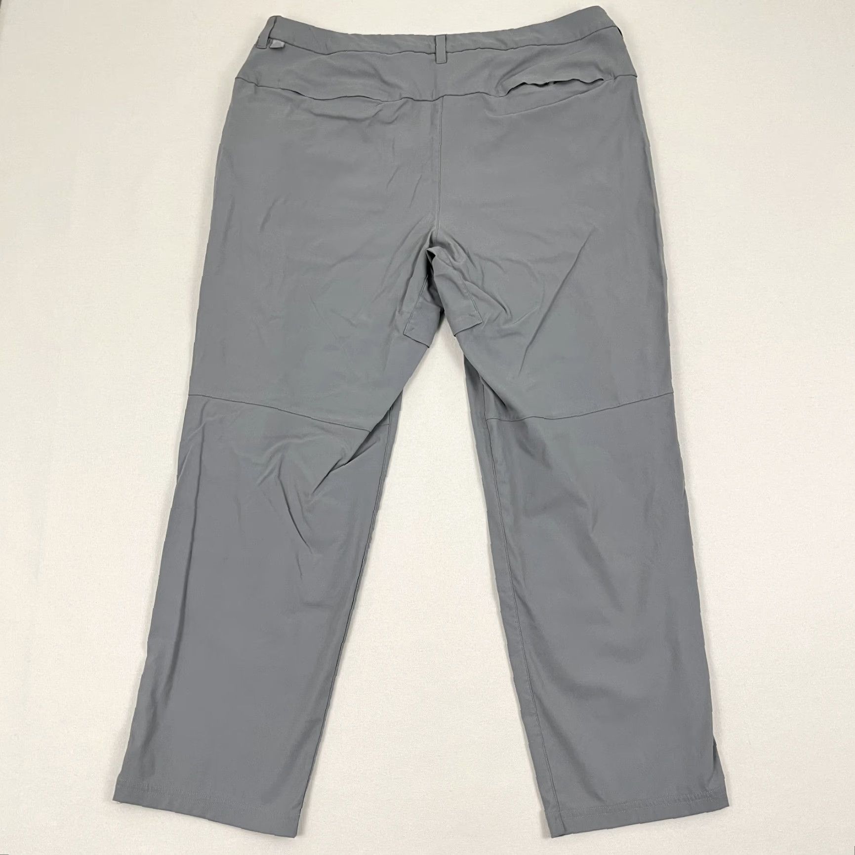 Lululemon Lululemon Commission Pants Mens 38 x 28 Gray 5-Pocket Chino Business Travel Office Golf Casual Classic Slim Tapered Front Flat 5-Pocket Size US 38 / EU 54 - 2 Thumbnail