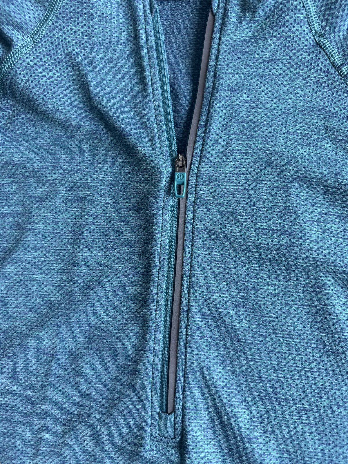 Lululemon Lululemon Metal Vent Long Sleeve Shirt Size US L / EU 52-54 / 3 - 3 Thumbnail