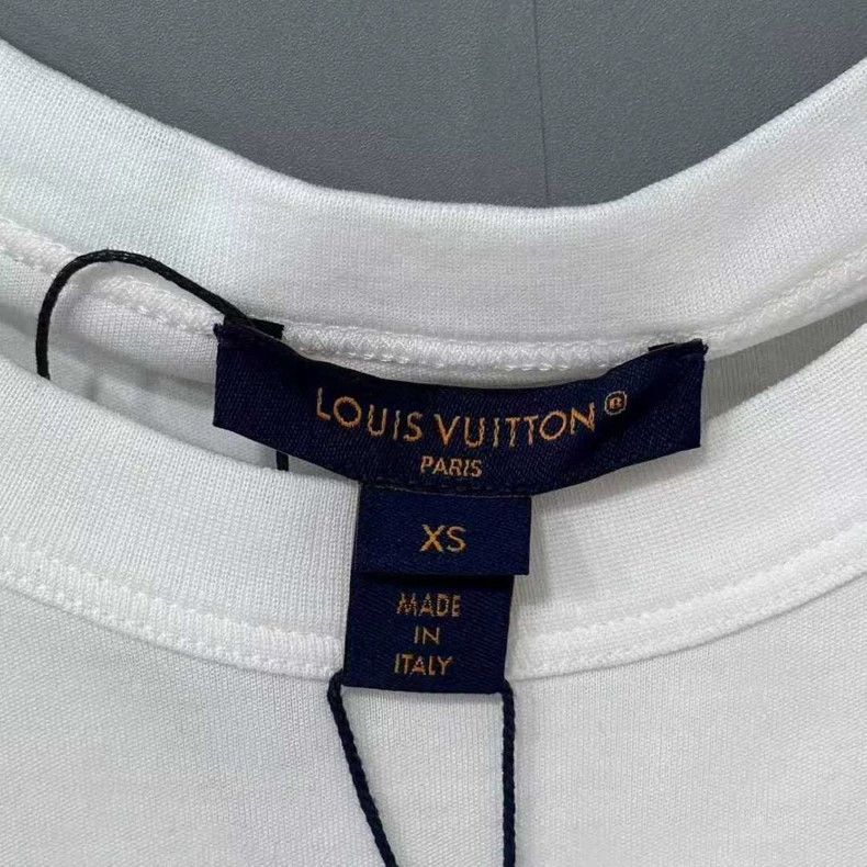 Louis Vuitton Louis Vuitton SS25 Marine Series logo Short Sleeve Size US XS / EU 42 / 0 - 7 Thumbnail