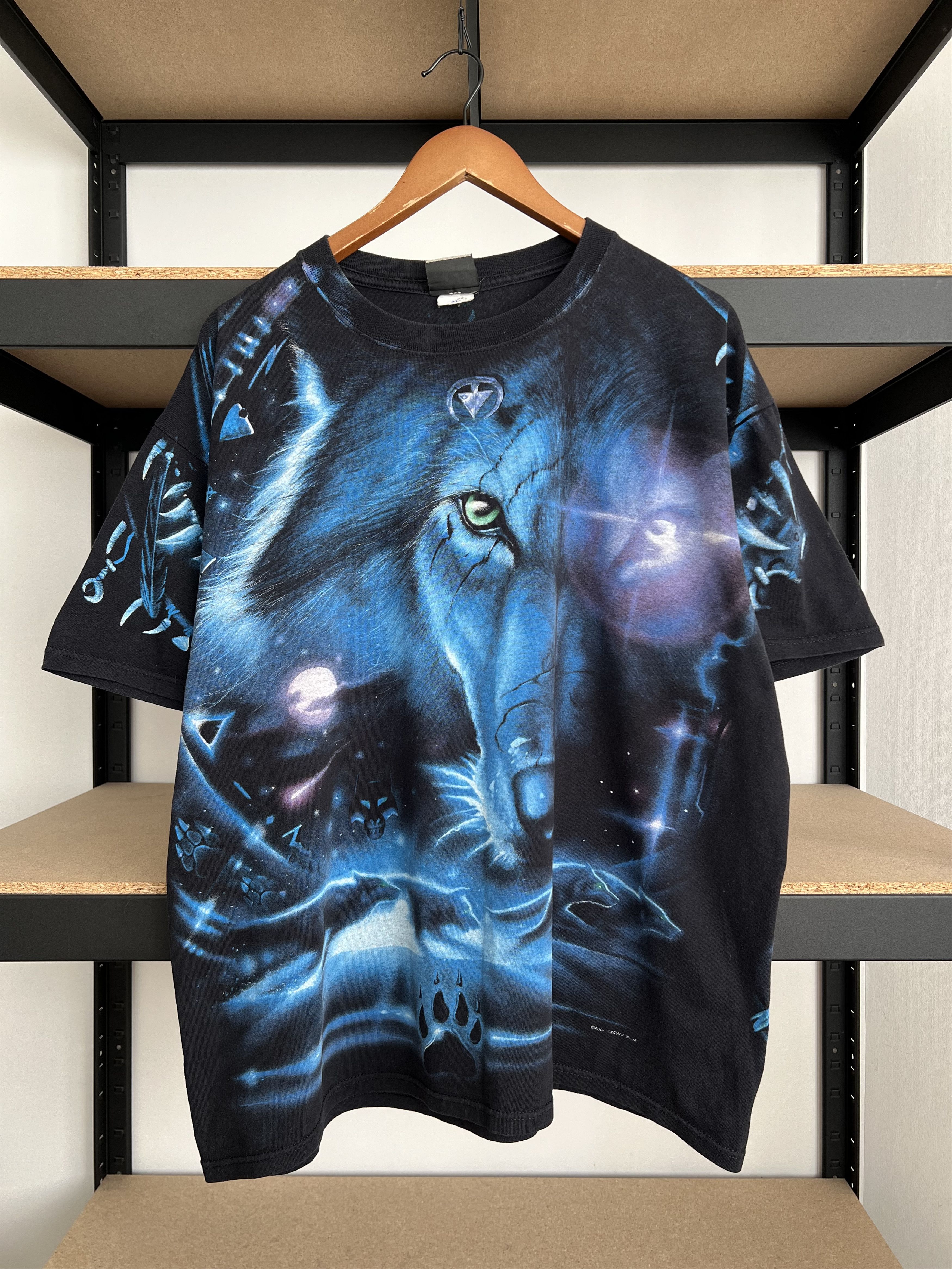 Liquid Blue Vintage 2001 Liquid Blue Wolf All Over Print AOP T-shirt Size US XL / EU 56 / 4 - 1 Thumbnail