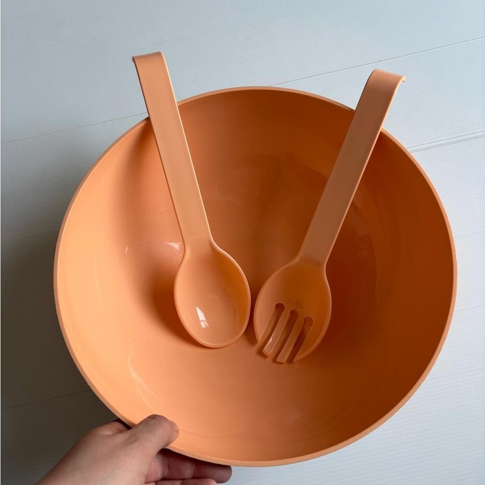 Designer Vintage Retro Pastel Pink 'Design Motivation Ltd' Salad Bowl Size ONE SIZE - 2 Thumbnail