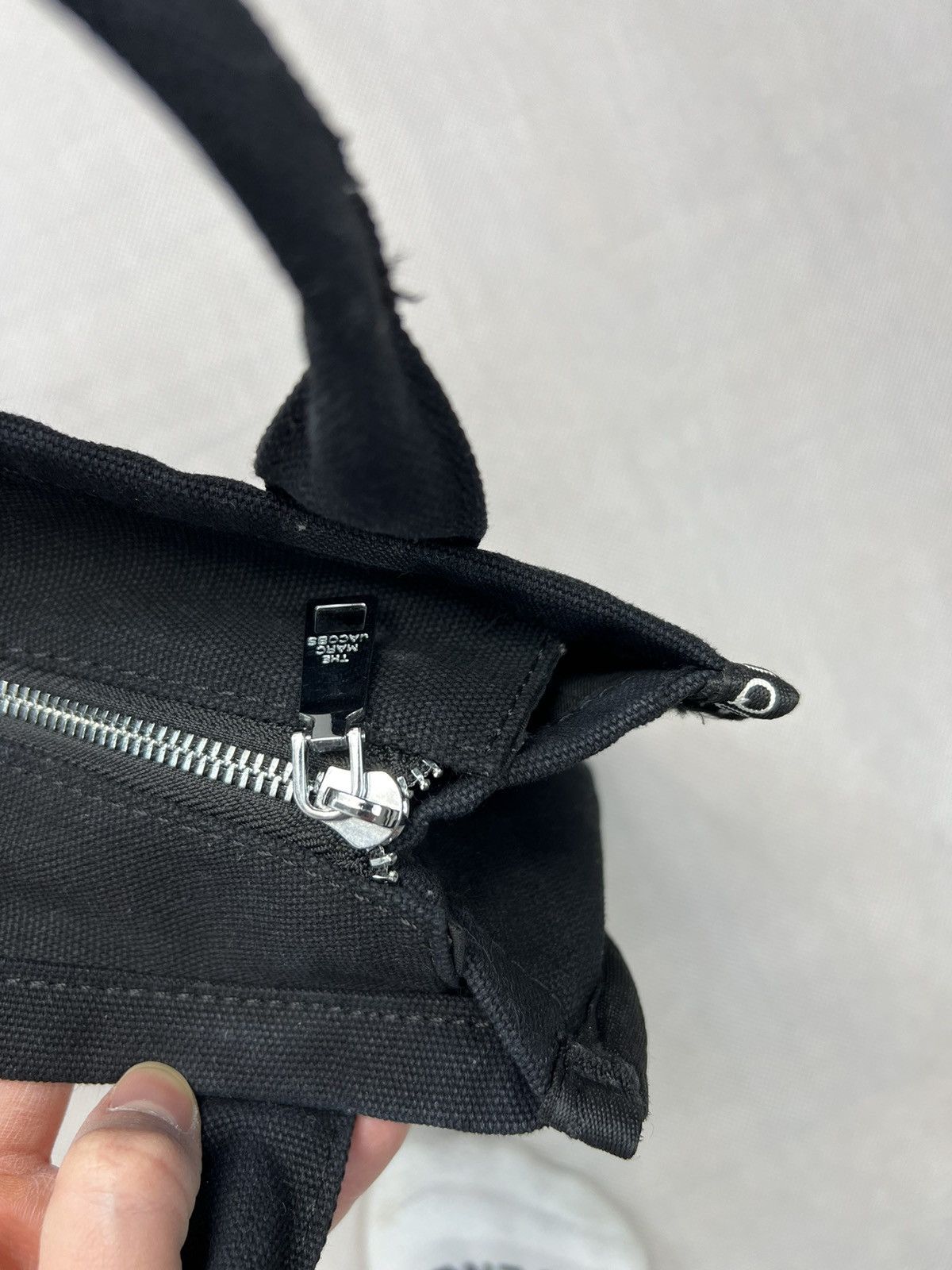 Marc Jacobs Handbag The Tote Bag Marc Jacobs Black High End Size ONE SIZE - 5 Thumbnail