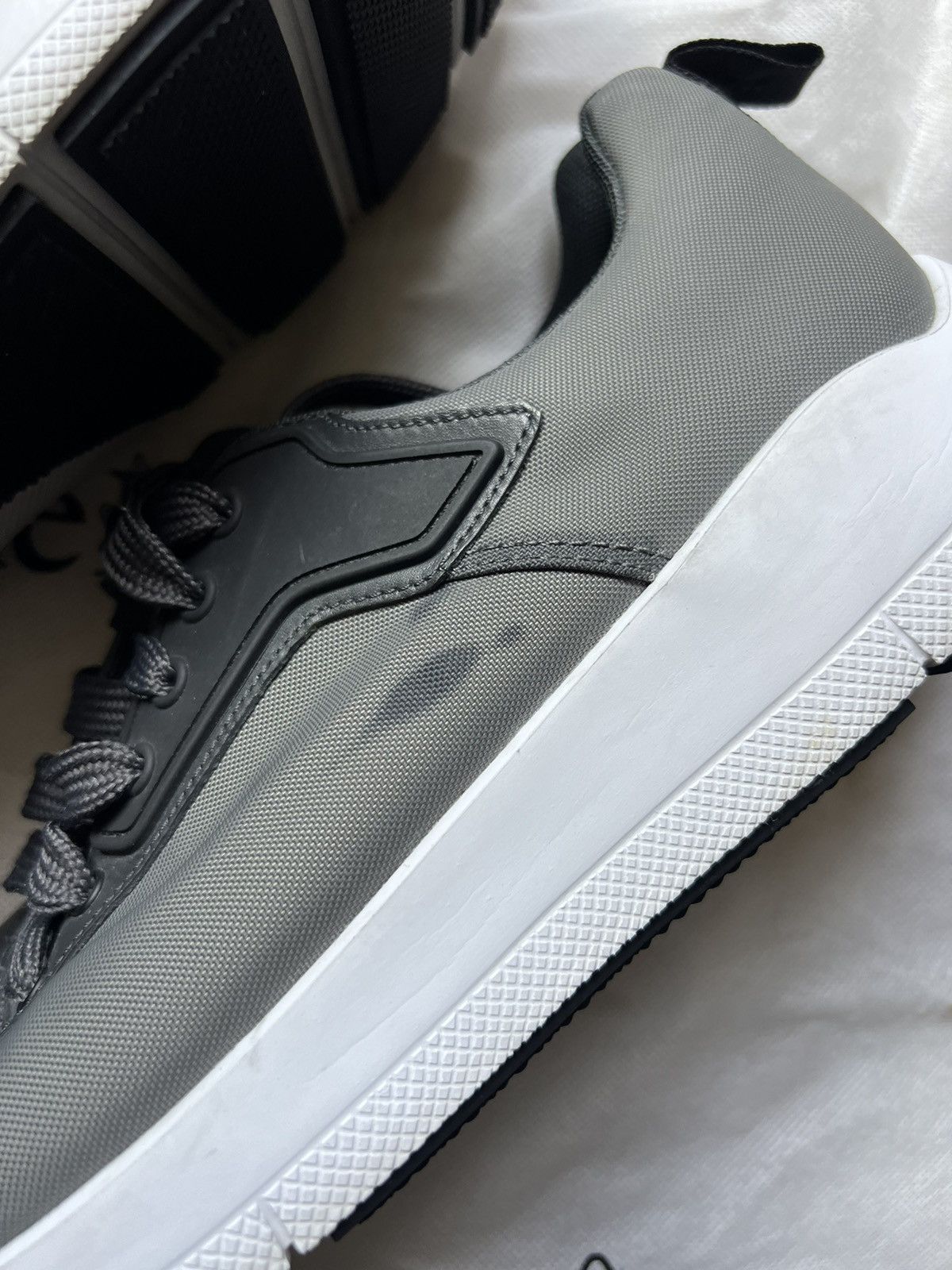 Prada PRADA Men's Black Gray White Lace Up Sneakers Low Top Size US 10.5 / EU 43-44 - 16 Thumbnail