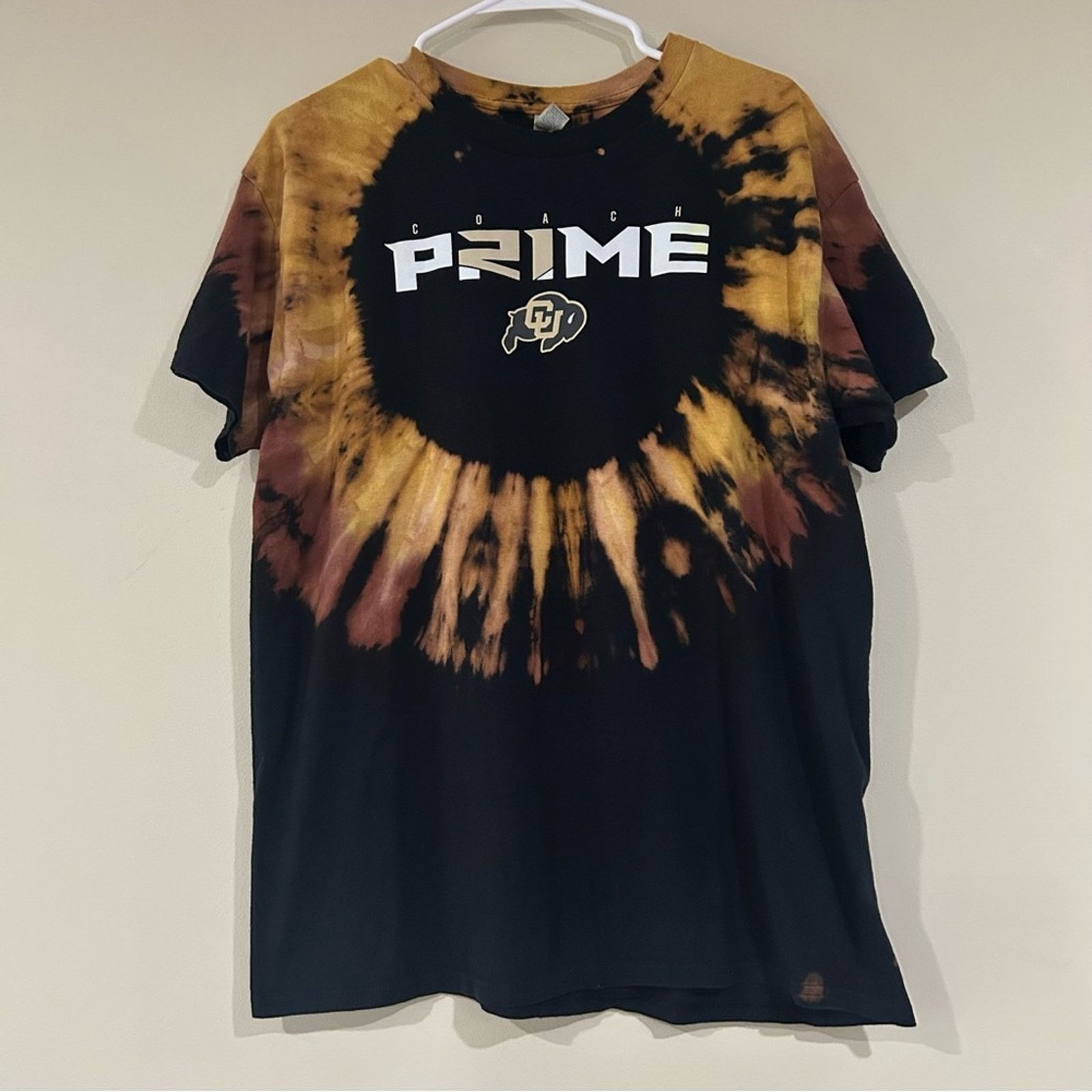 Gildan Colorado Deion Sanders Coach Prime Tie Dye Shirt Size US L / EU 52-54 / 3 - 1 Thumbnail