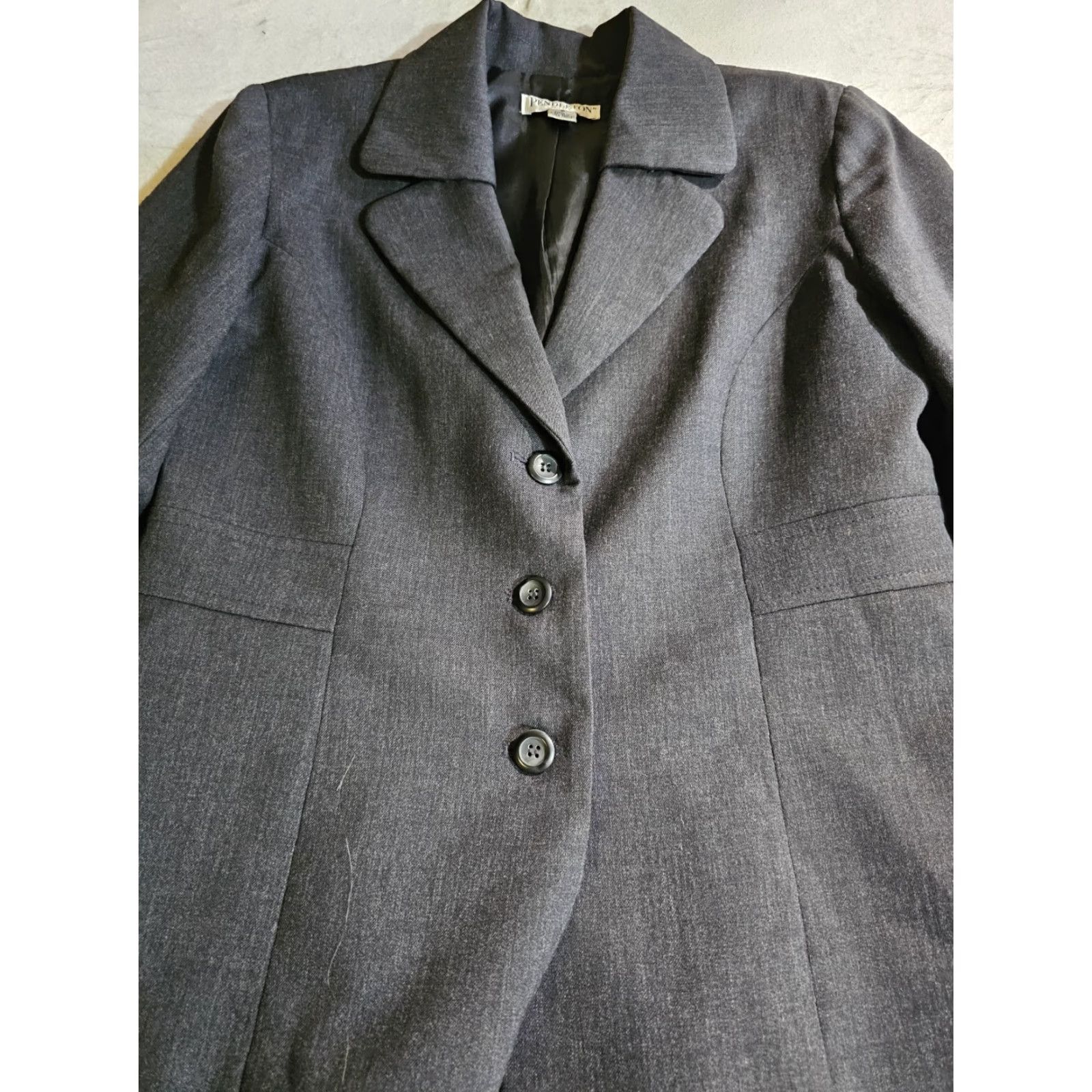 Pendleton VINTAGE Pendleton Petite Virgin Wool Blazer Suit Jacket Women's Size 8 Gray 3 Button Blazer Mildly Used Size M / US 6-8 / IT 42-44 - 5 Thumbnail