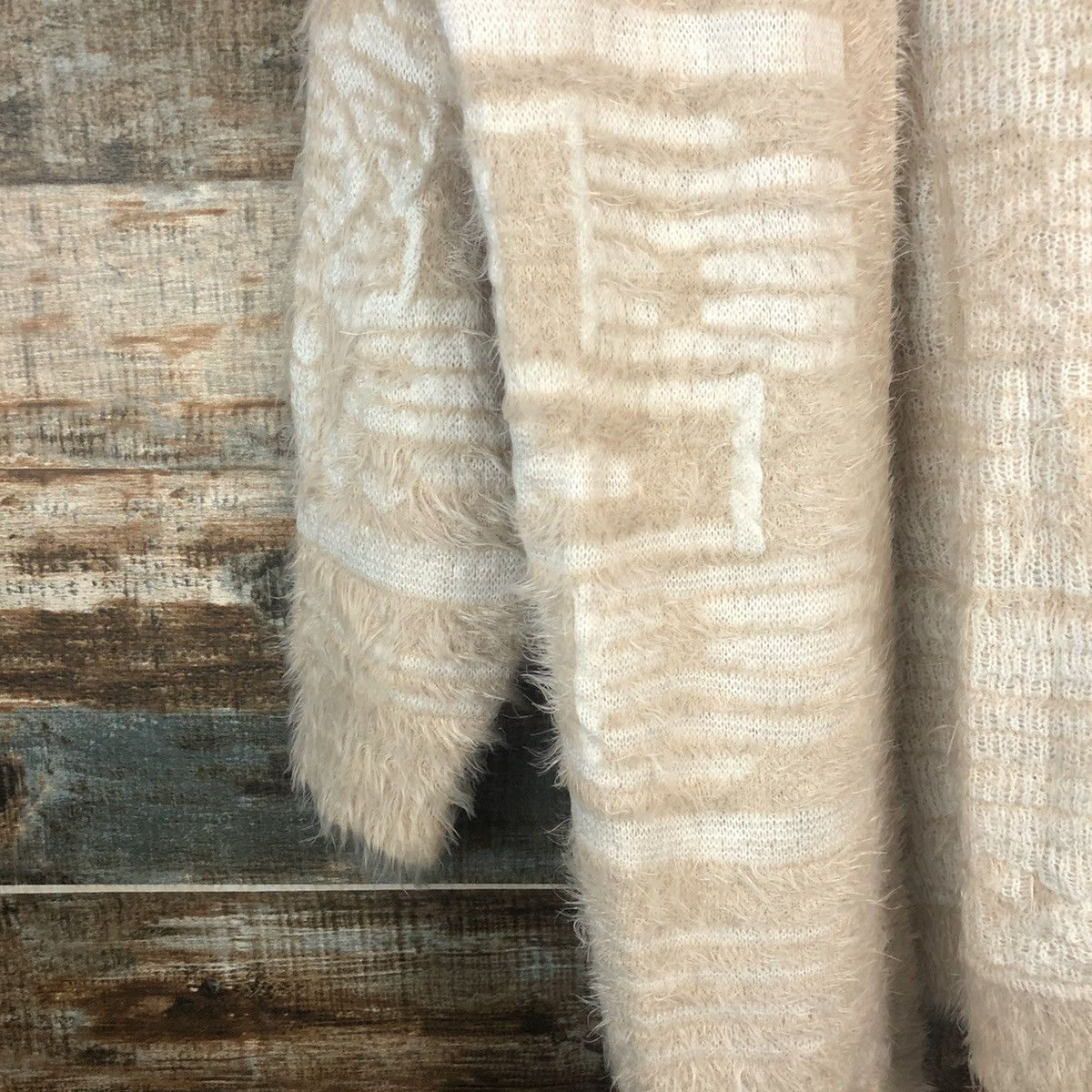 Japanese Brand DL Denifits Navajo fur shaggy mohair Cardigan Knitwear #C333 Size L / US 10 / IT 46 - 7 Thumbnail