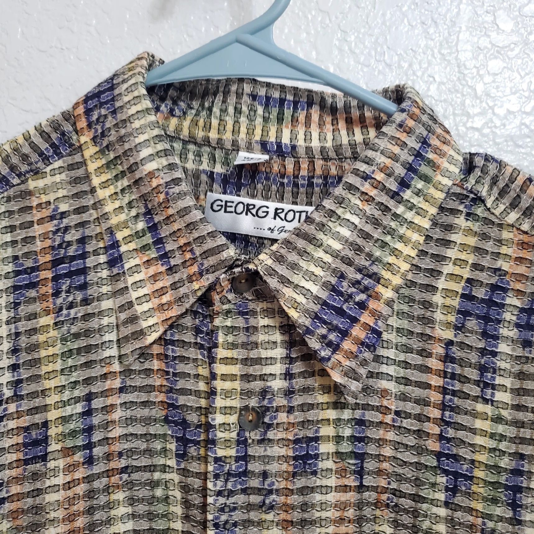George Georg Roth Germany Shirt Men 42/L Multicolor Abstract Short Sleeve Button Down Shirt Button-Up Pockets Textured Collared 42/L Men Size US L / EU 52-54 / 3 - 4 Thumbnail