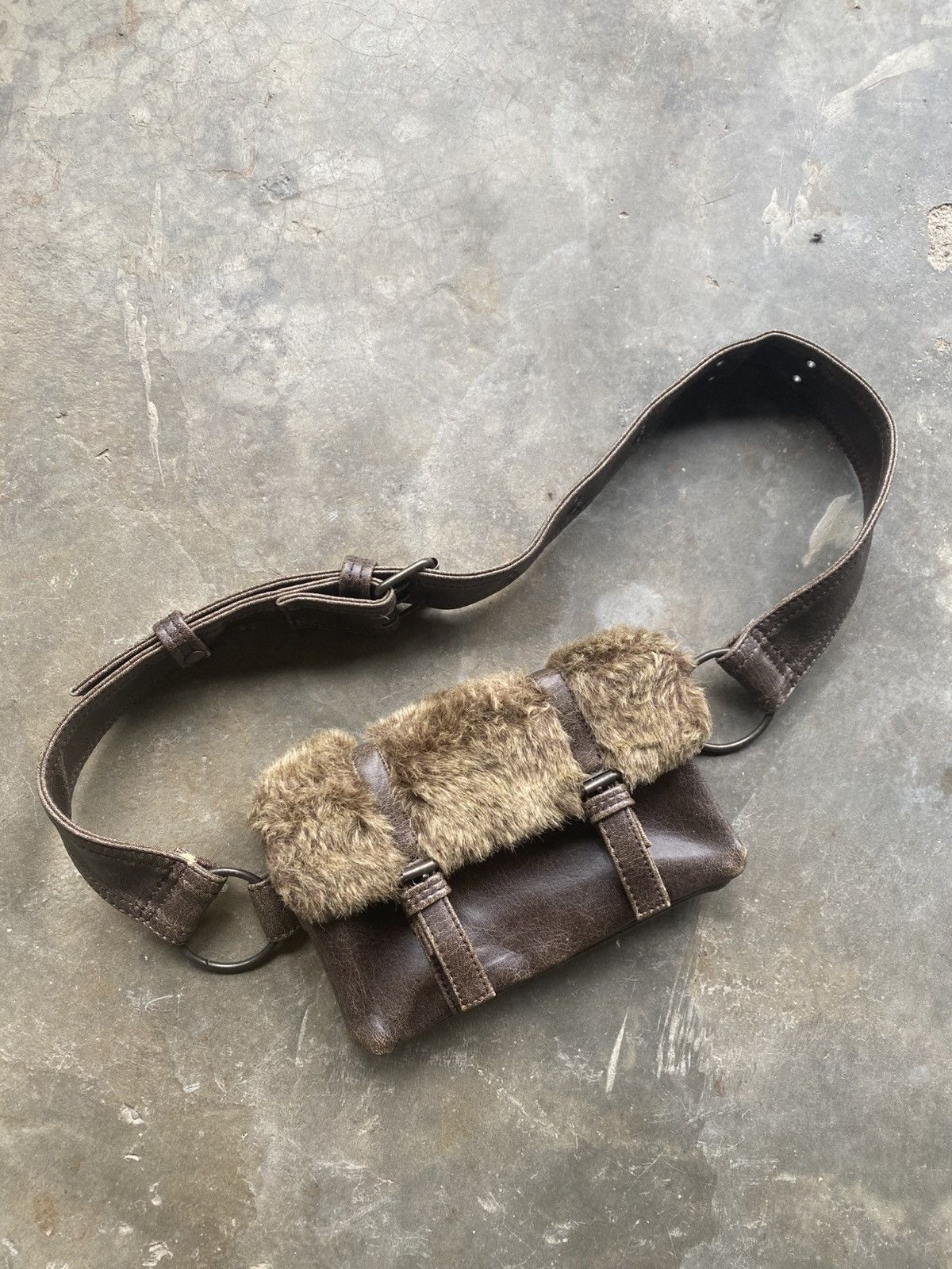 Japanese Brand 💥Last Drop💥Vintage Waist Faux Fur Bag Size ONE SIZE - 1 Thumbnail