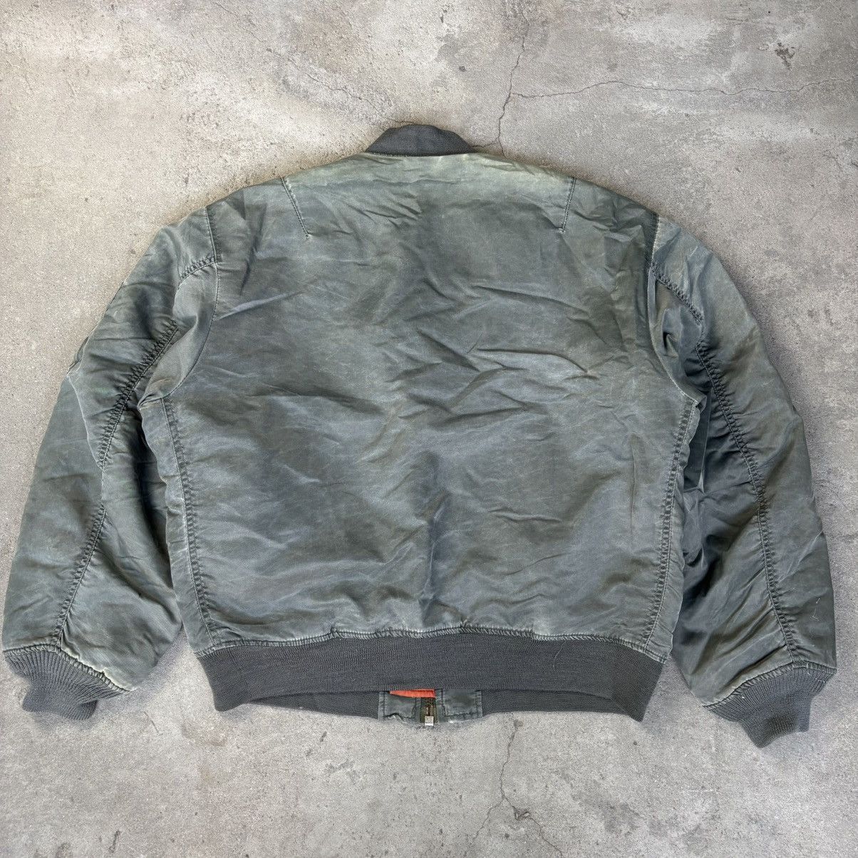 Vintage Vintage Vietnam USAAF US Airfare MA-1 Military bomber Jacket Size US L / EU 52-54 / 3 - 6 Thumbnail
