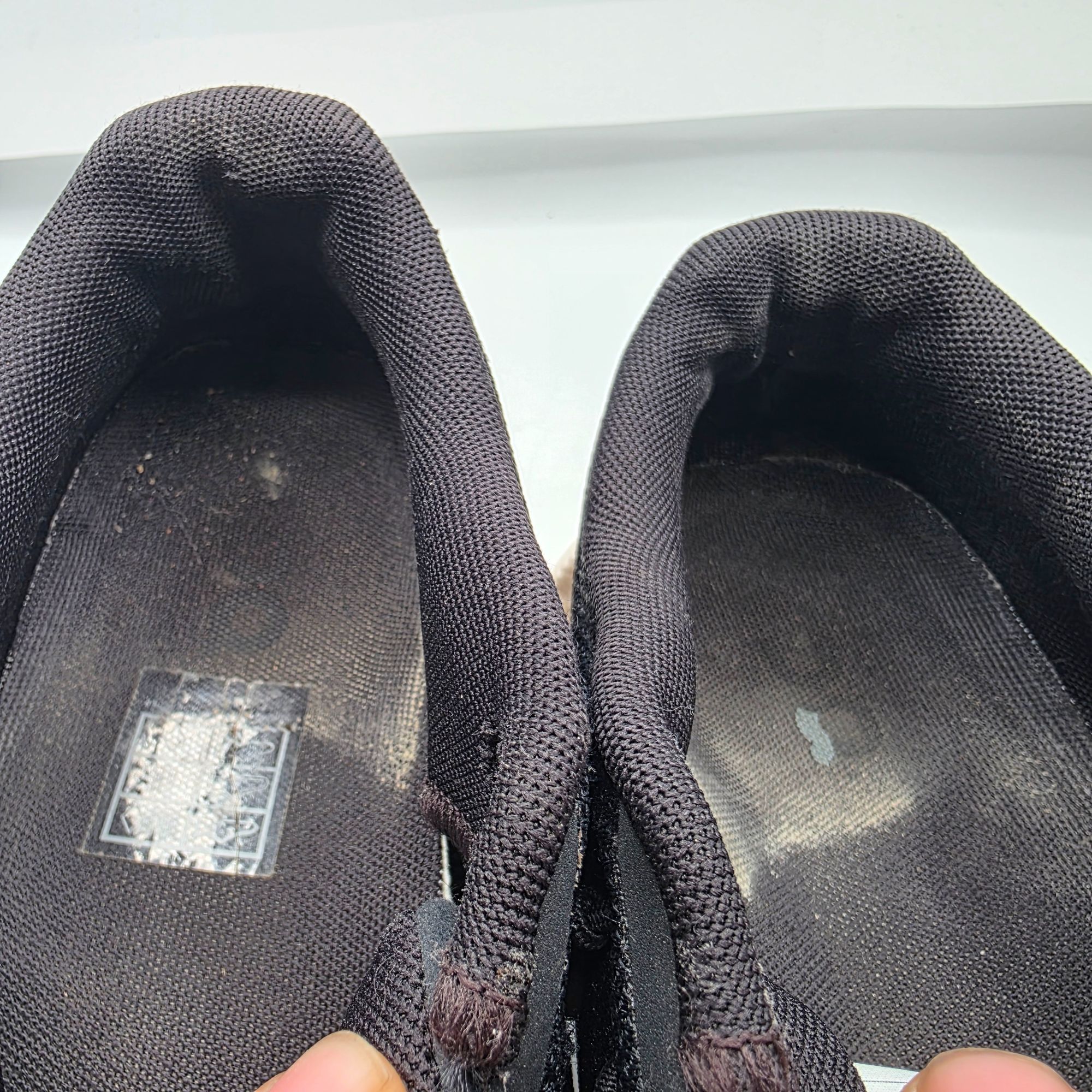 On On Cloud 5 Womens Size 6 Black Athletic Shoes Running Walkin Size US 6 / IT 36 - 7 Thumbnail