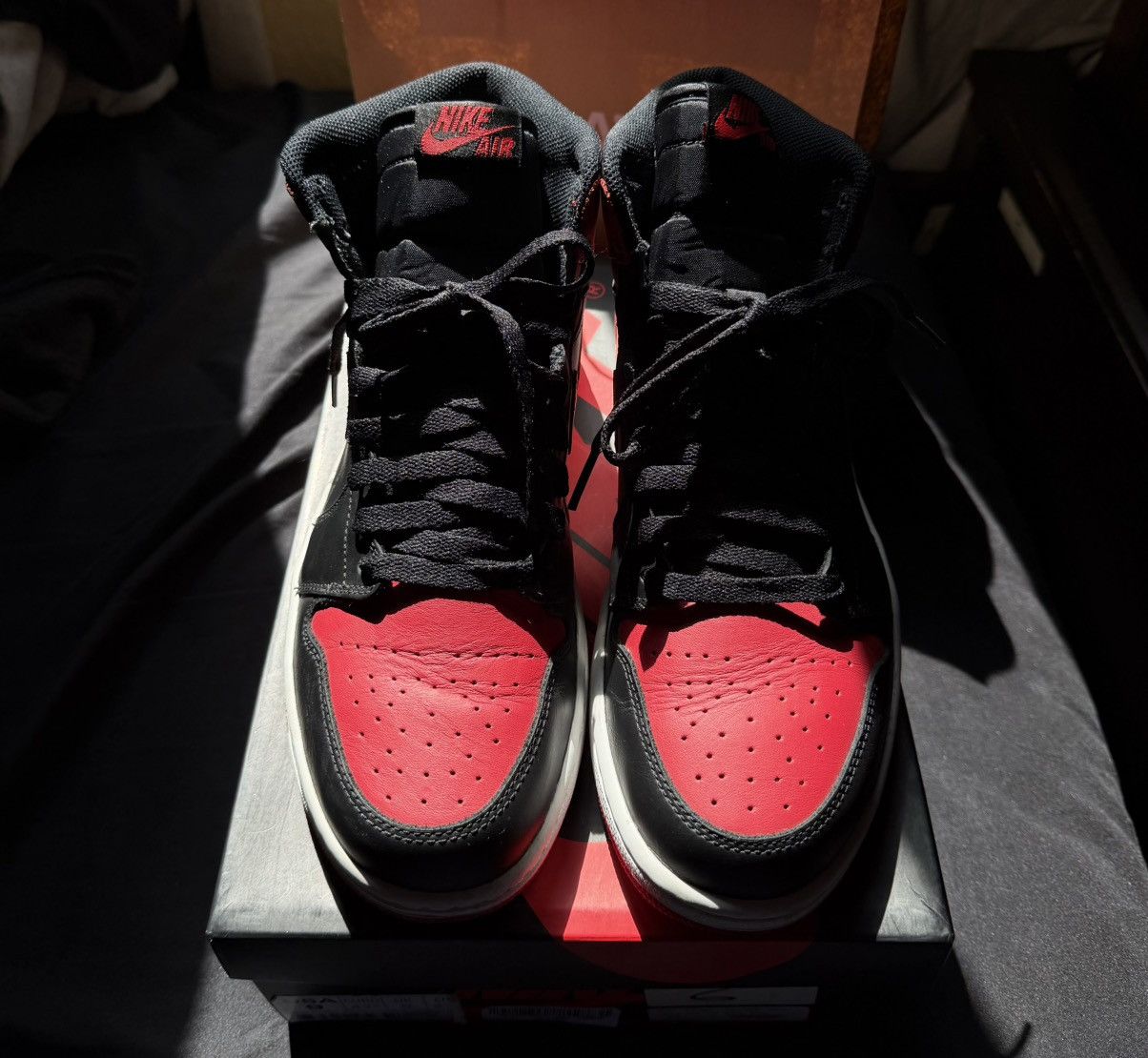 Jordan Brand Jordan 1 retro Bred Size US 9 / EU 42 - 2 Thumbnail